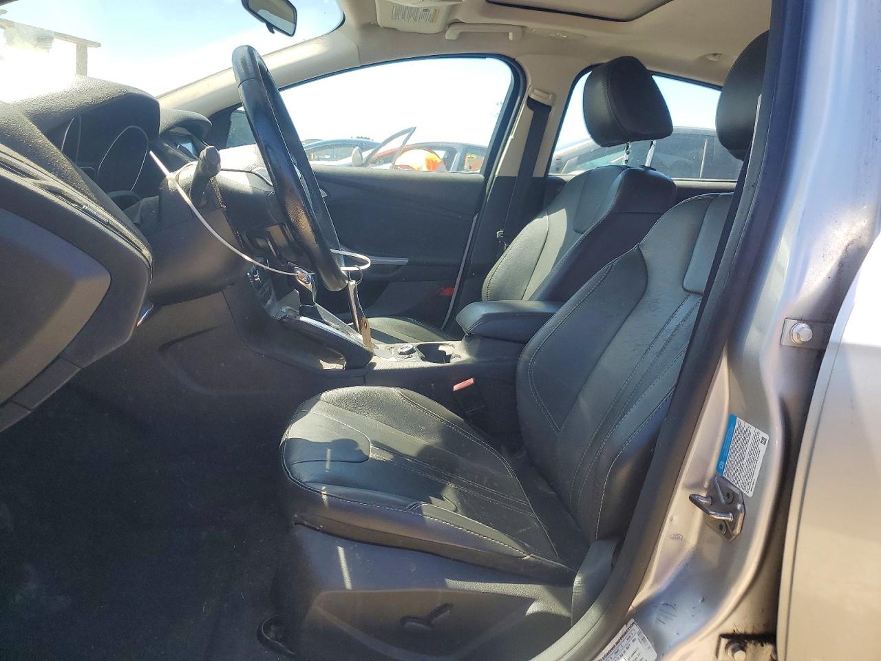 2013 Ford Focus Titanium Silver vin: 1FADP3N23DL254692