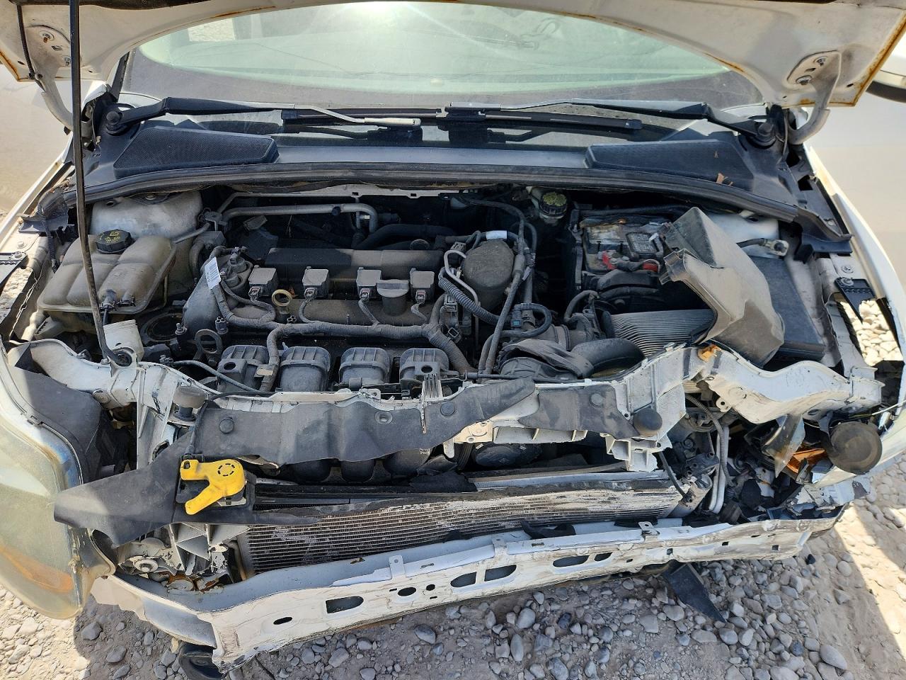 2013 Ford Focus Titanium White vin: 1FADP3N23DL335191
