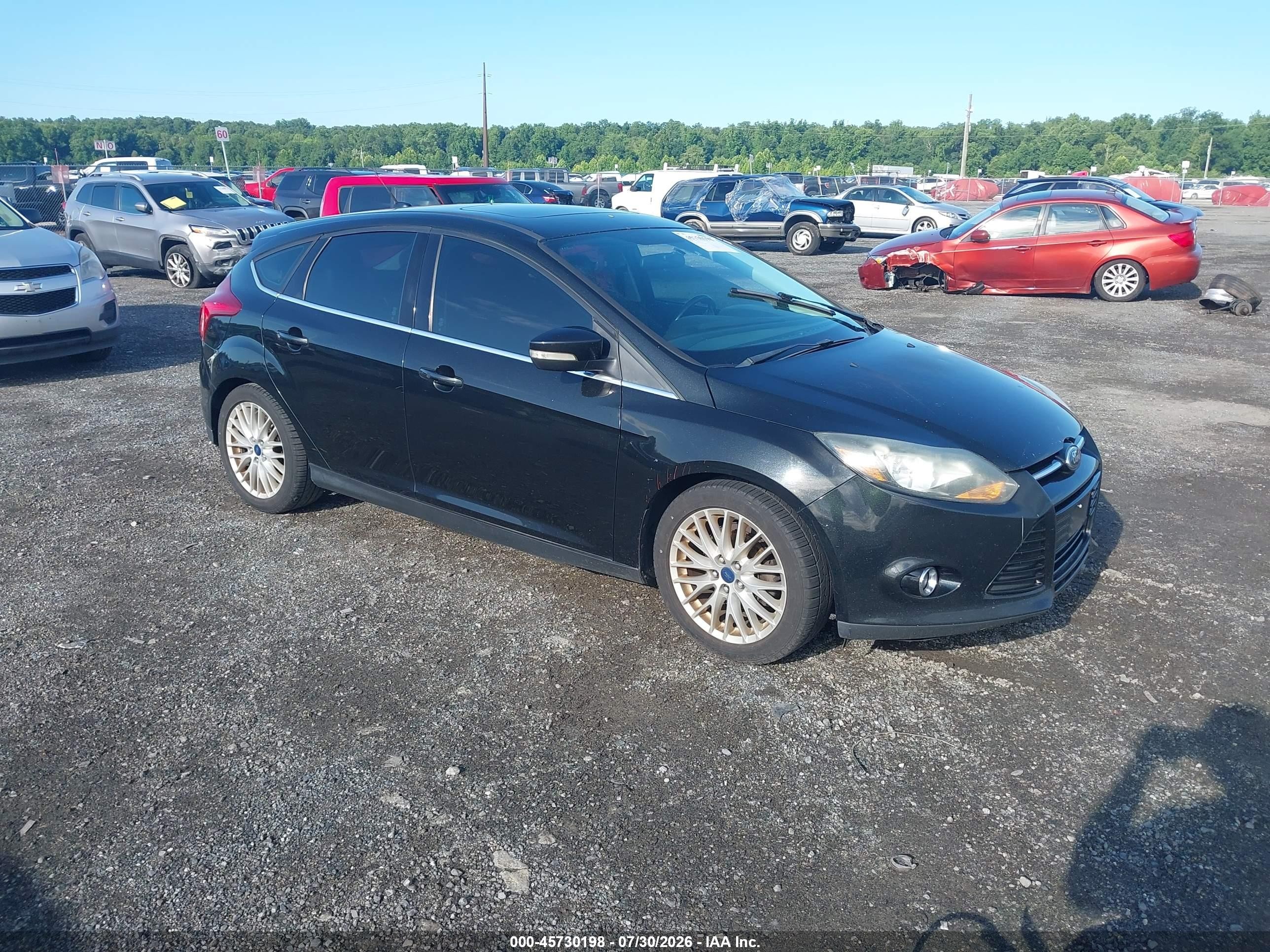 2014 Ford Focus Titanium Black vin: 1FADP3N23EL329683