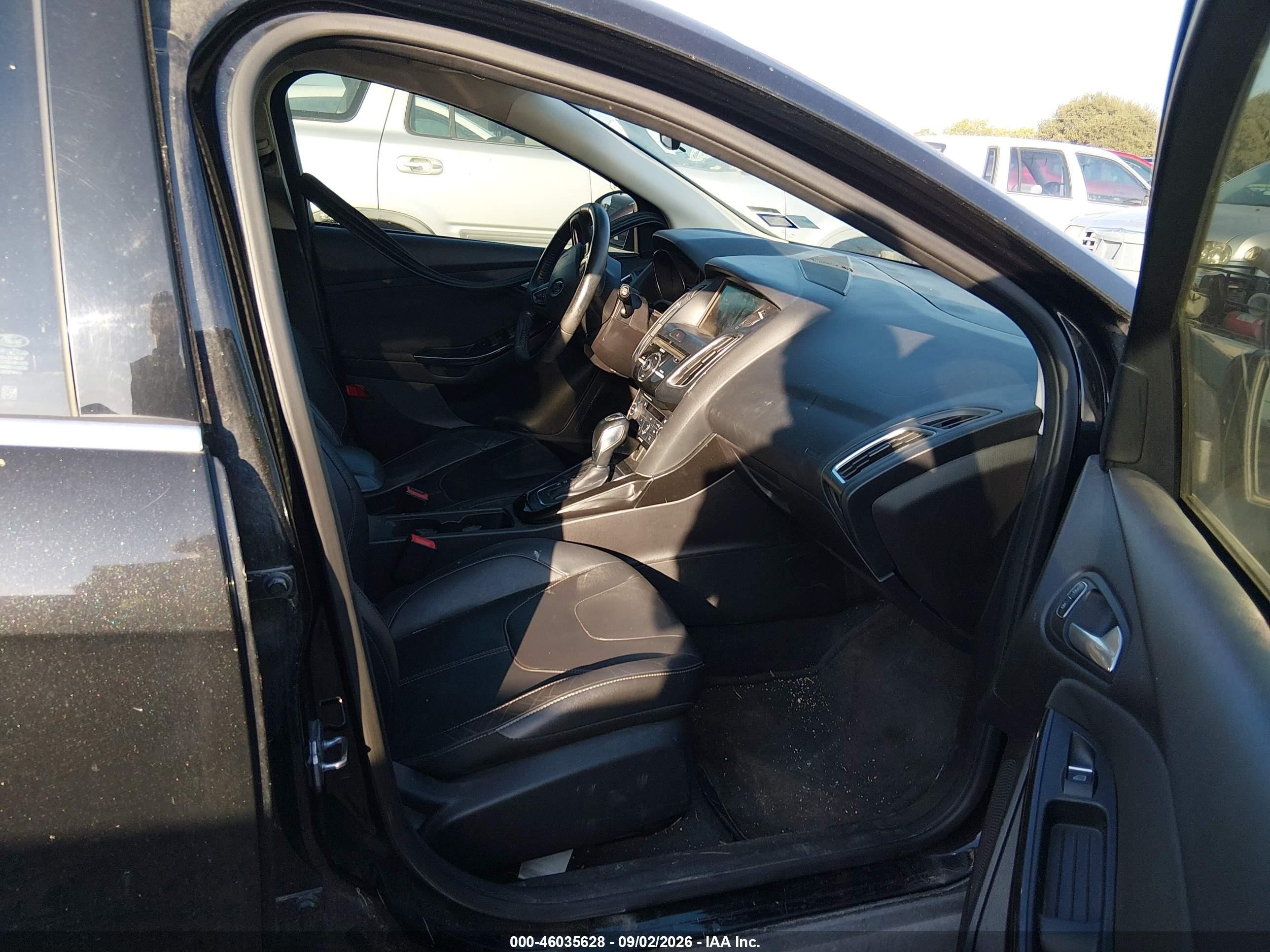 2015 Ford Focus Titanium Black vin: 1FADP3N23FL230685