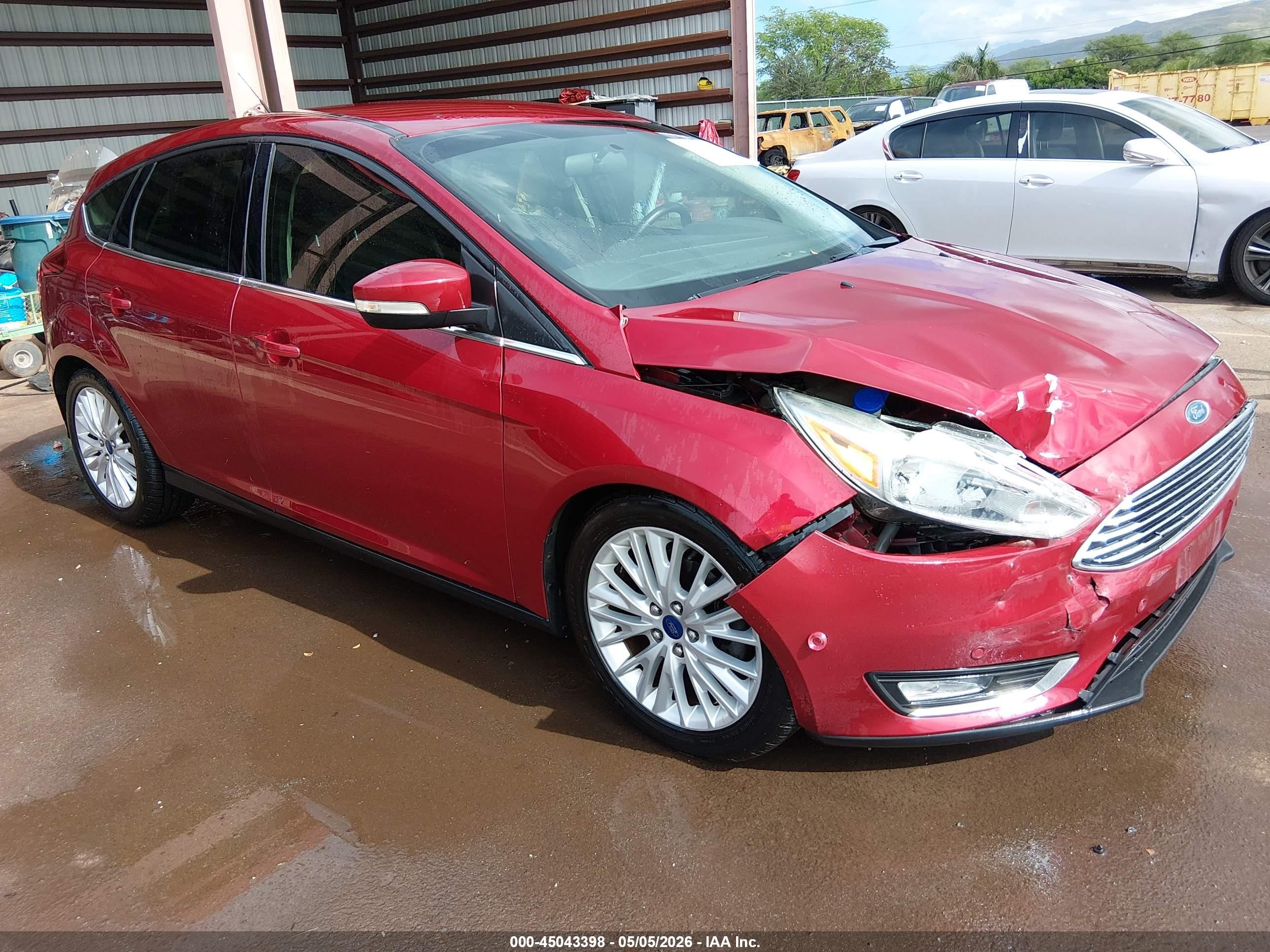2015 Ford Focus Titanium Red vin: 1FADP3N23FL234994