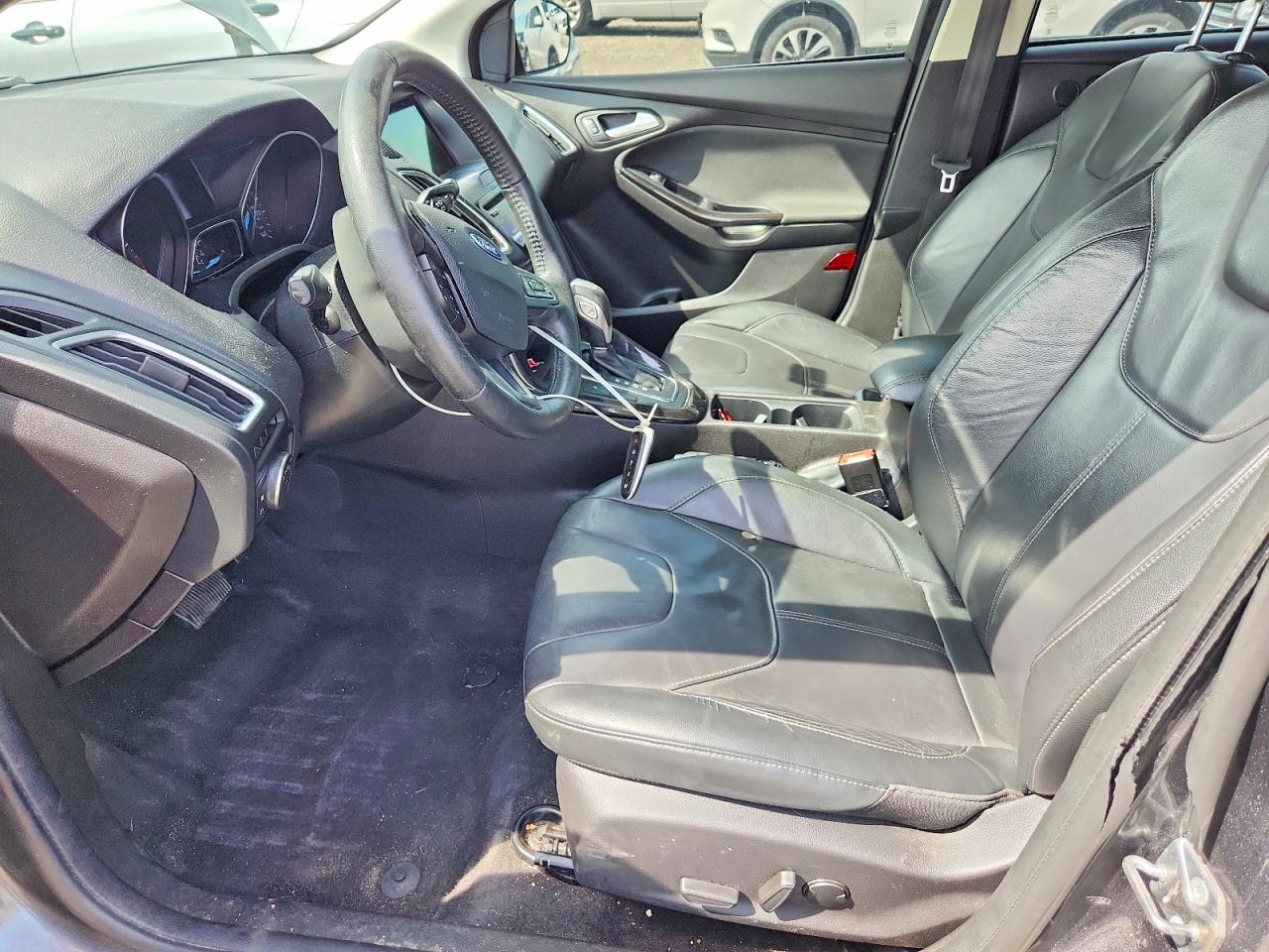 2017 Ford Focus Titanium Gray vin: 1FADP3N23HL279095