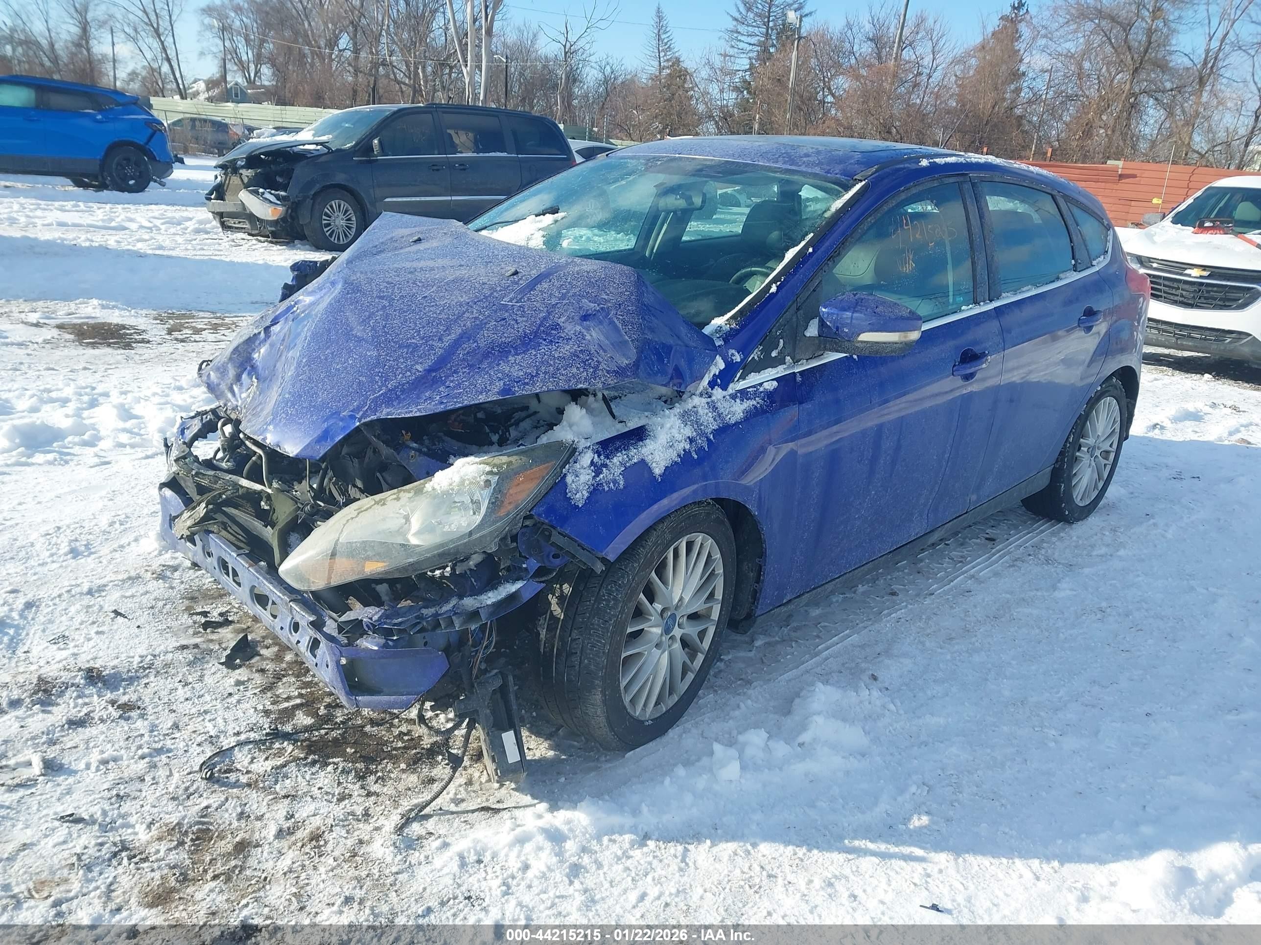 2013 Ford Focus Titanium Blue vin: 1FADP3N24DL113842