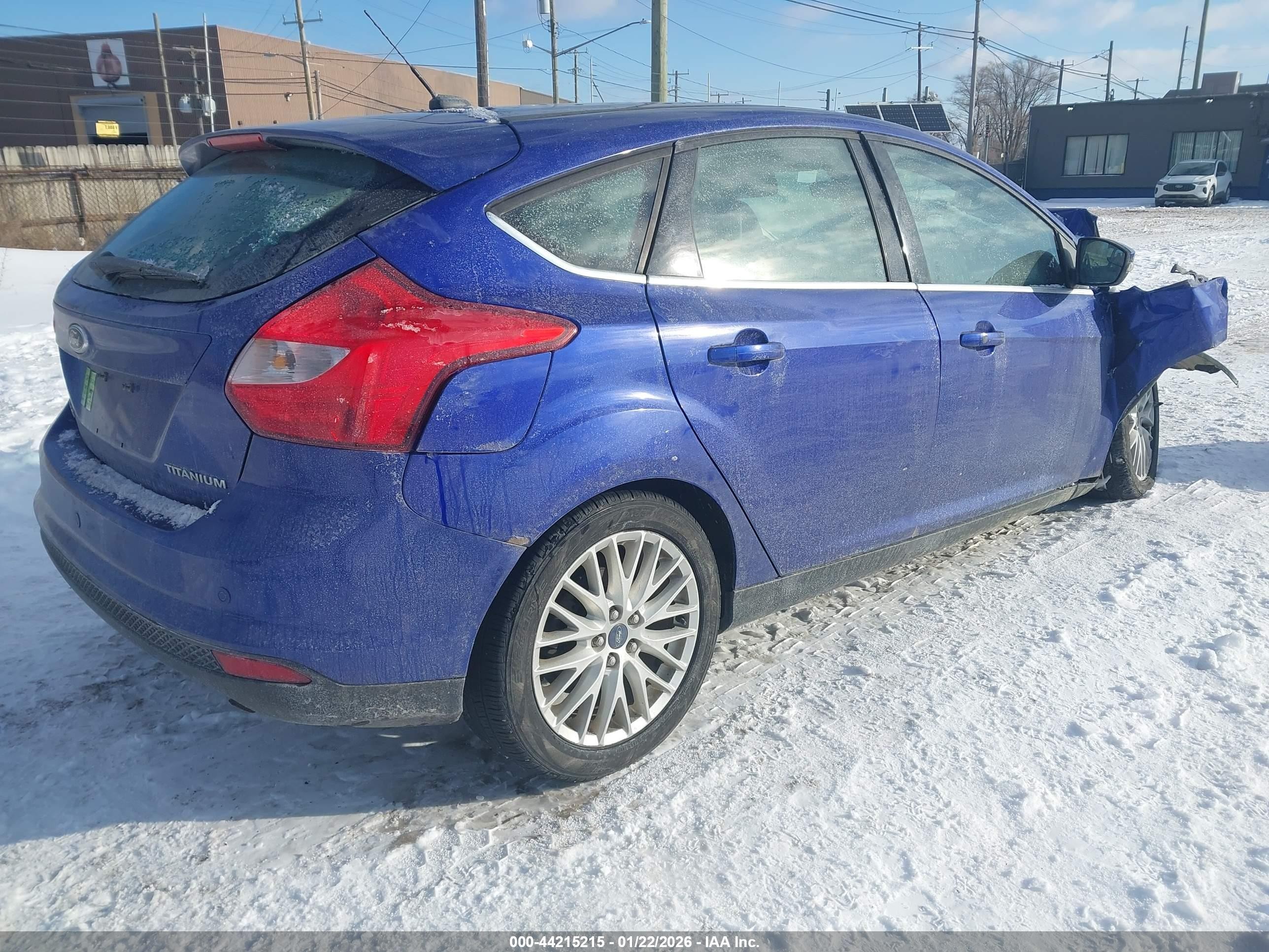 2013 Ford Focus Titanium Blue vin: 1FADP3N24DL113842