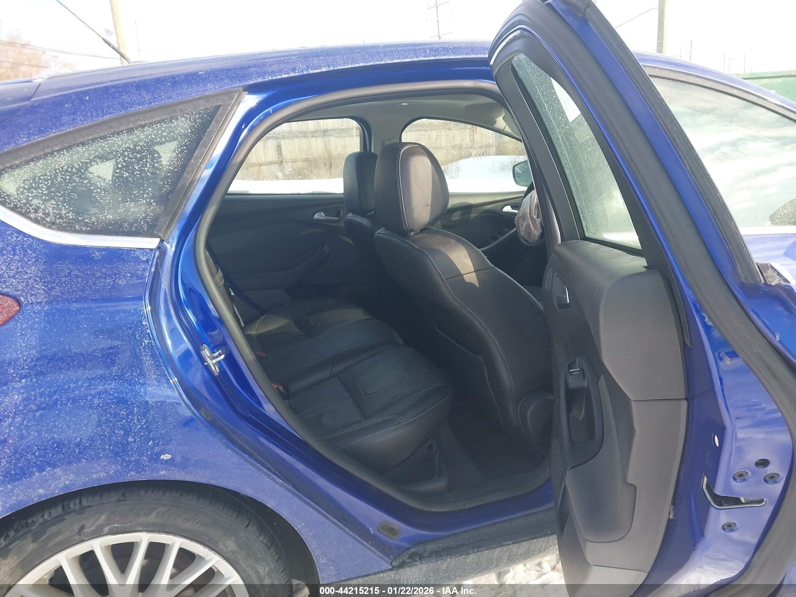 2013 Ford Focus Titanium Blue vin: 1FADP3N24DL113842