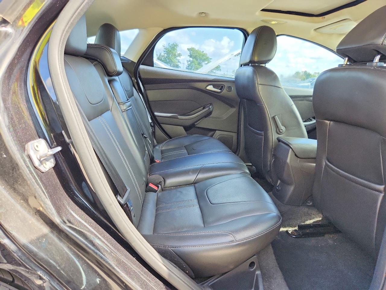 2013 Ford Focus Titanium Black vin: 1FADP3N24DL169814