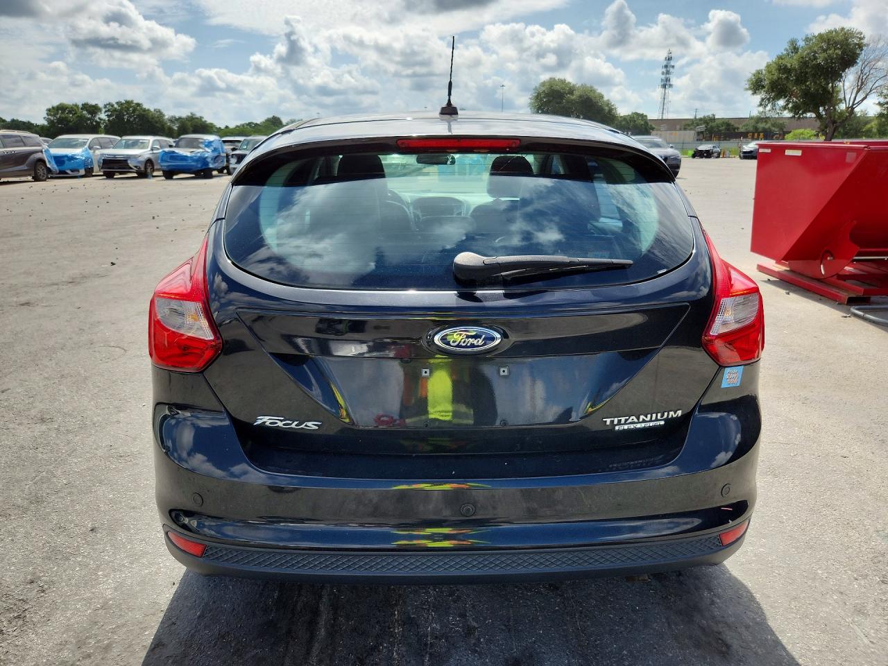 2013 Ford Focus Titanium Black vin: 1FADP3N24DL169814