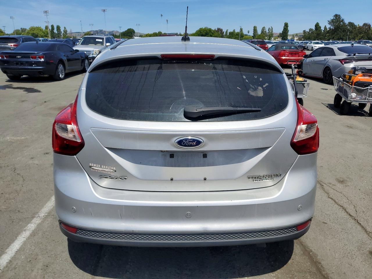 2013 Ford Focus Titanium Silver vin: 1FADP3N24DL379216