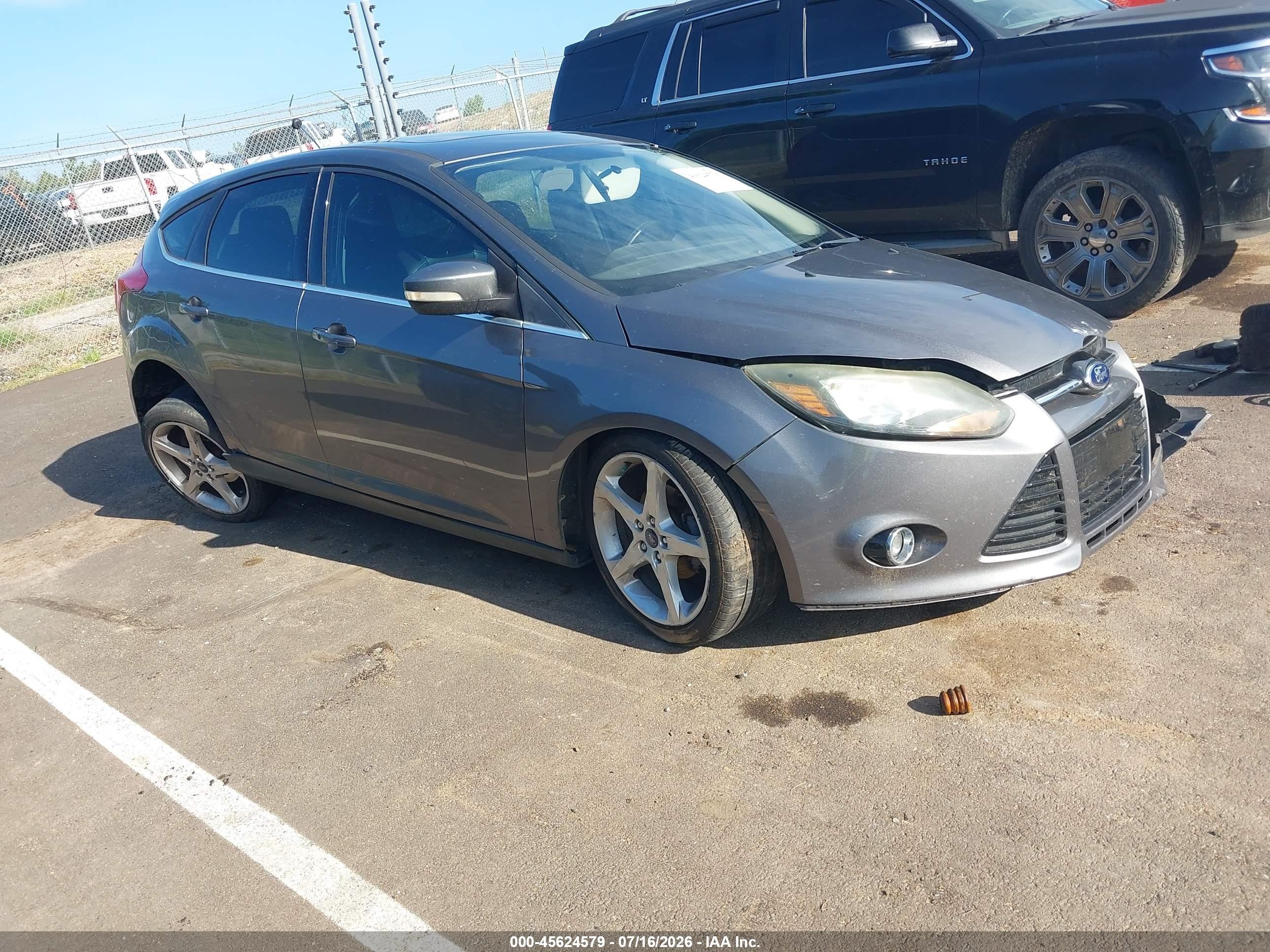 2014 Ford Focus Titanium Gray vin: 1FADP3N24EL126785