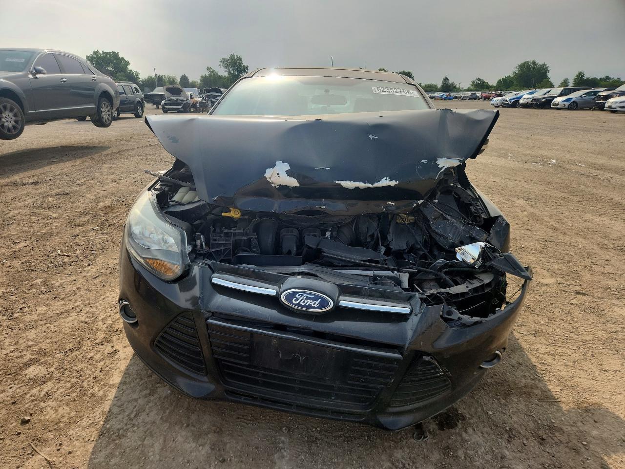 2014 Ford Focus Titanium Черный vin: 1FADP3N24EL280297