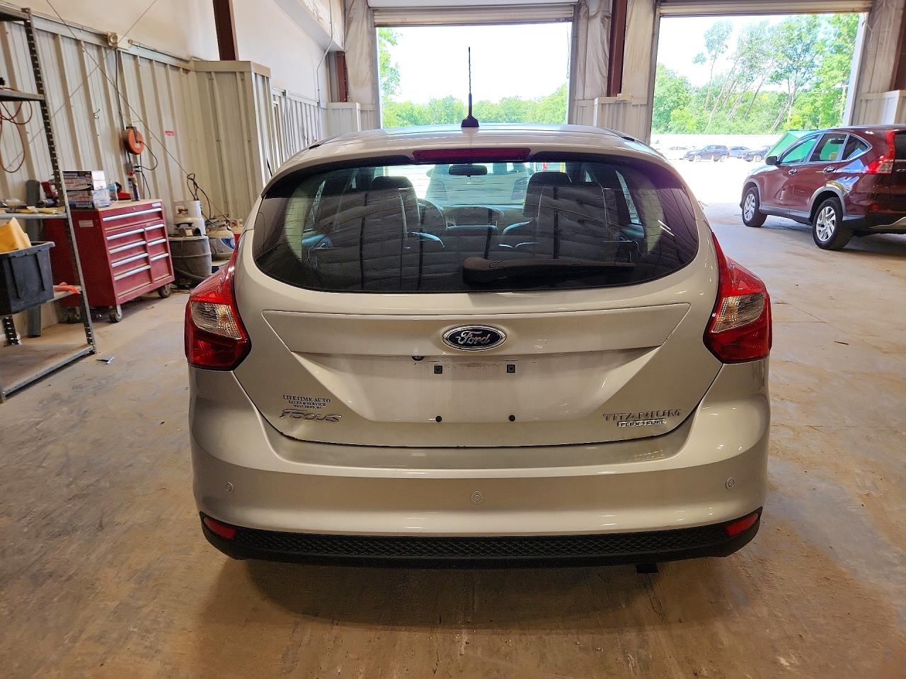 2014 Ford Focus Titanium Silver vin: 1FADP3N24EL292501