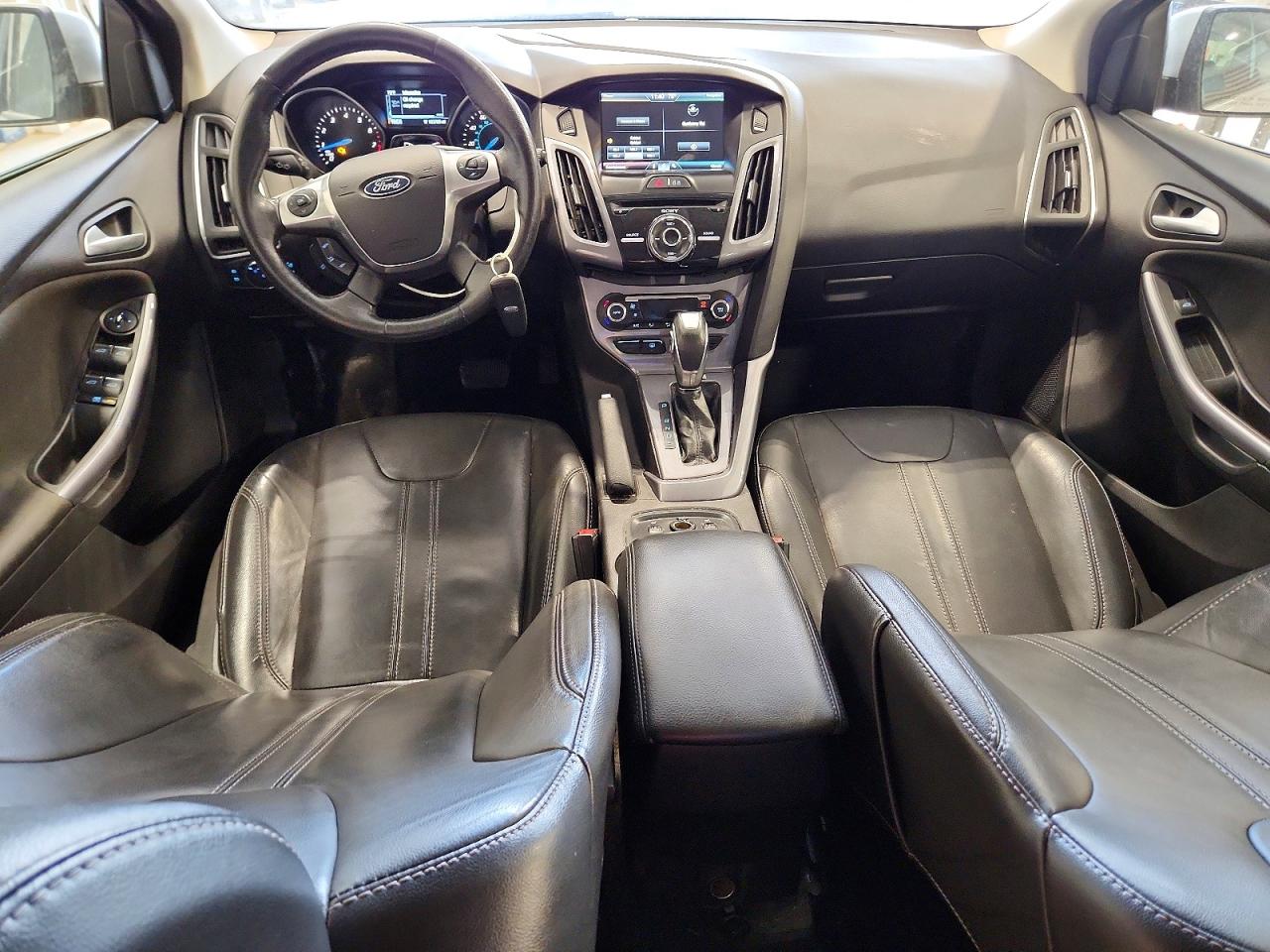 2014 Ford Focus Titanium Silver vin: 1FADP3N24EL292501