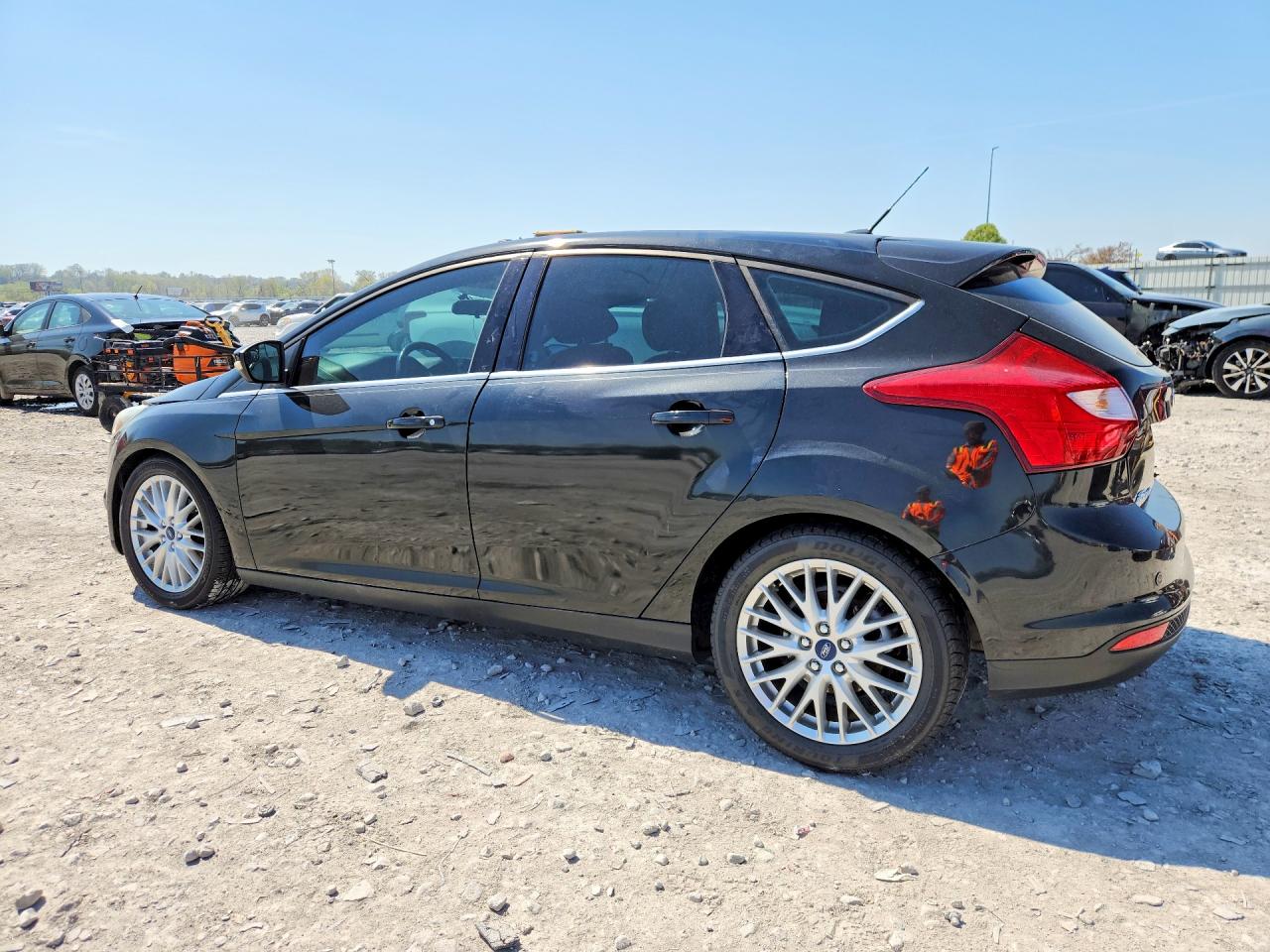 2014 Ford Focus Titanium Black vin: 1FADP3N24EL362756