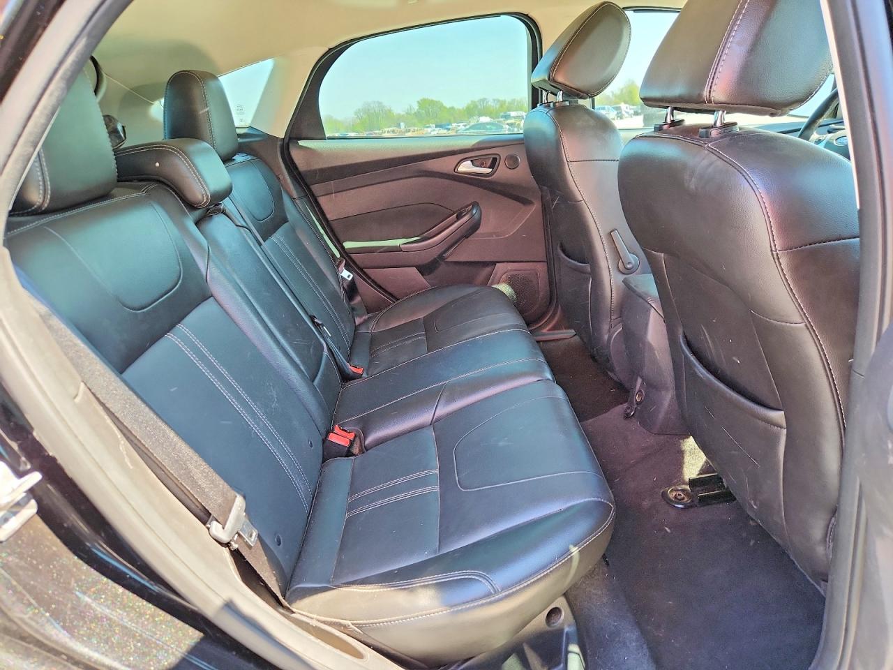 2014 Ford Focus Titanium Black vin: 1FADP3N24EL362756