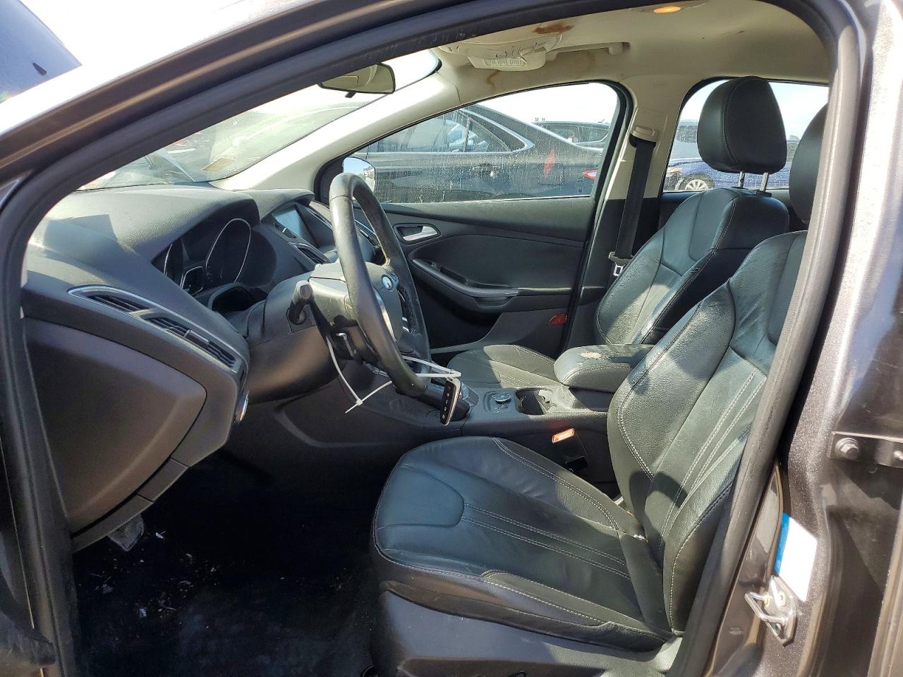 2014 Ford Focus Titanium Silver vin: 1FADP3N24EL423006