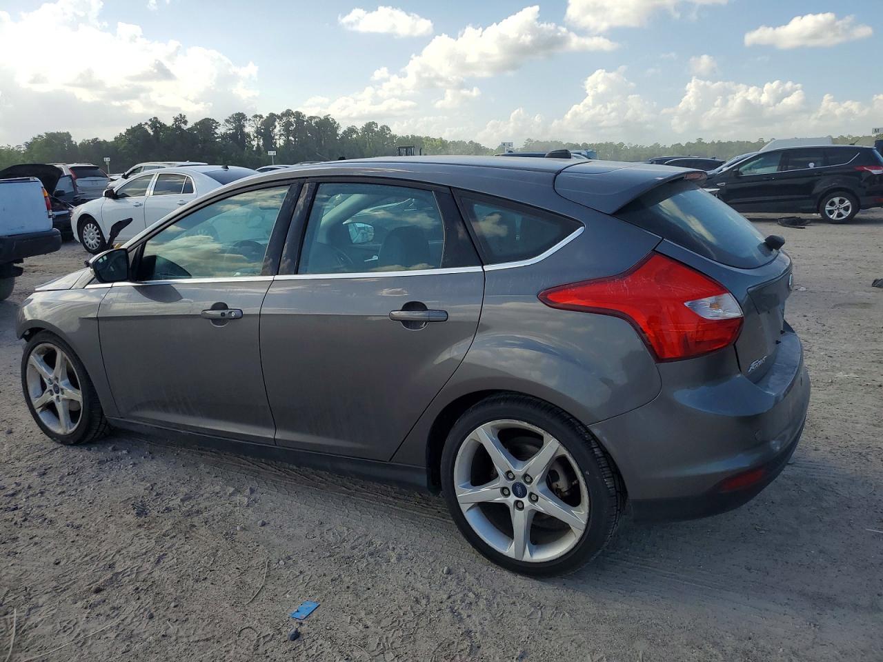 2014 Ford Focus Titanium Silver vin: 1FADP3N24EL423006
