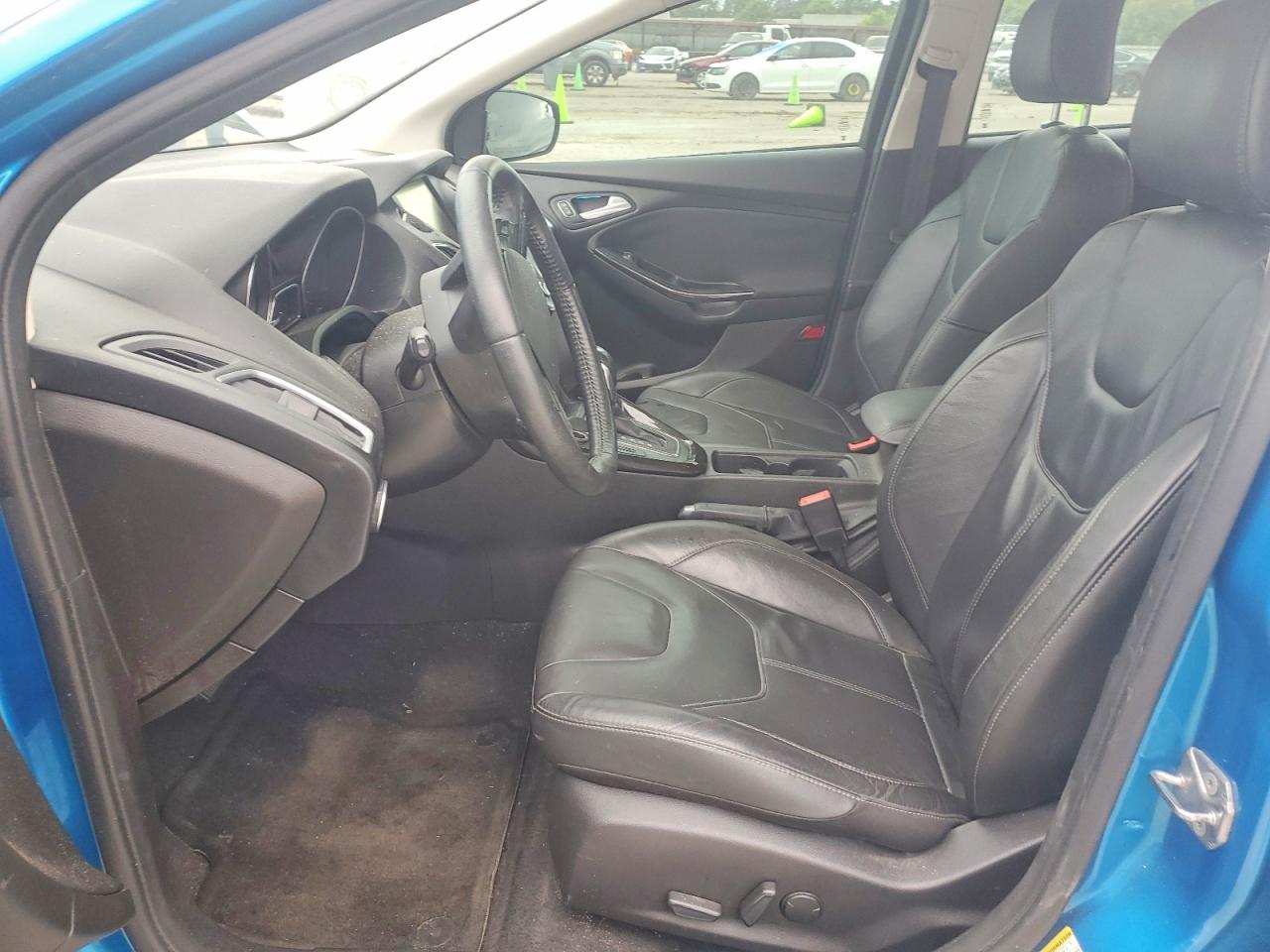 2015 Ford Focus Titanium Blue vin: 1FADP3N24FL293391