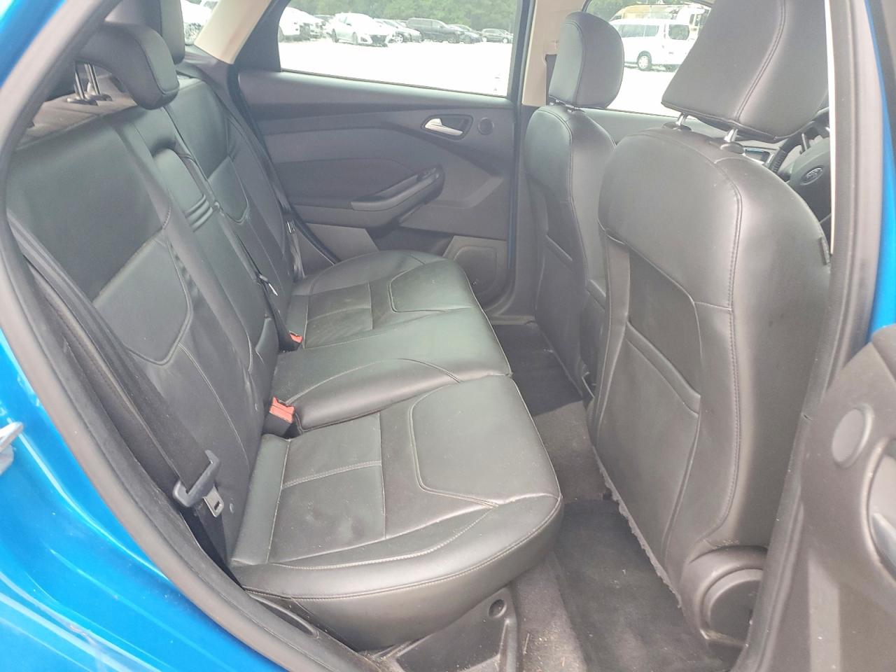 2015 Ford Focus Titanium Blue vin: 1FADP3N24FL293391