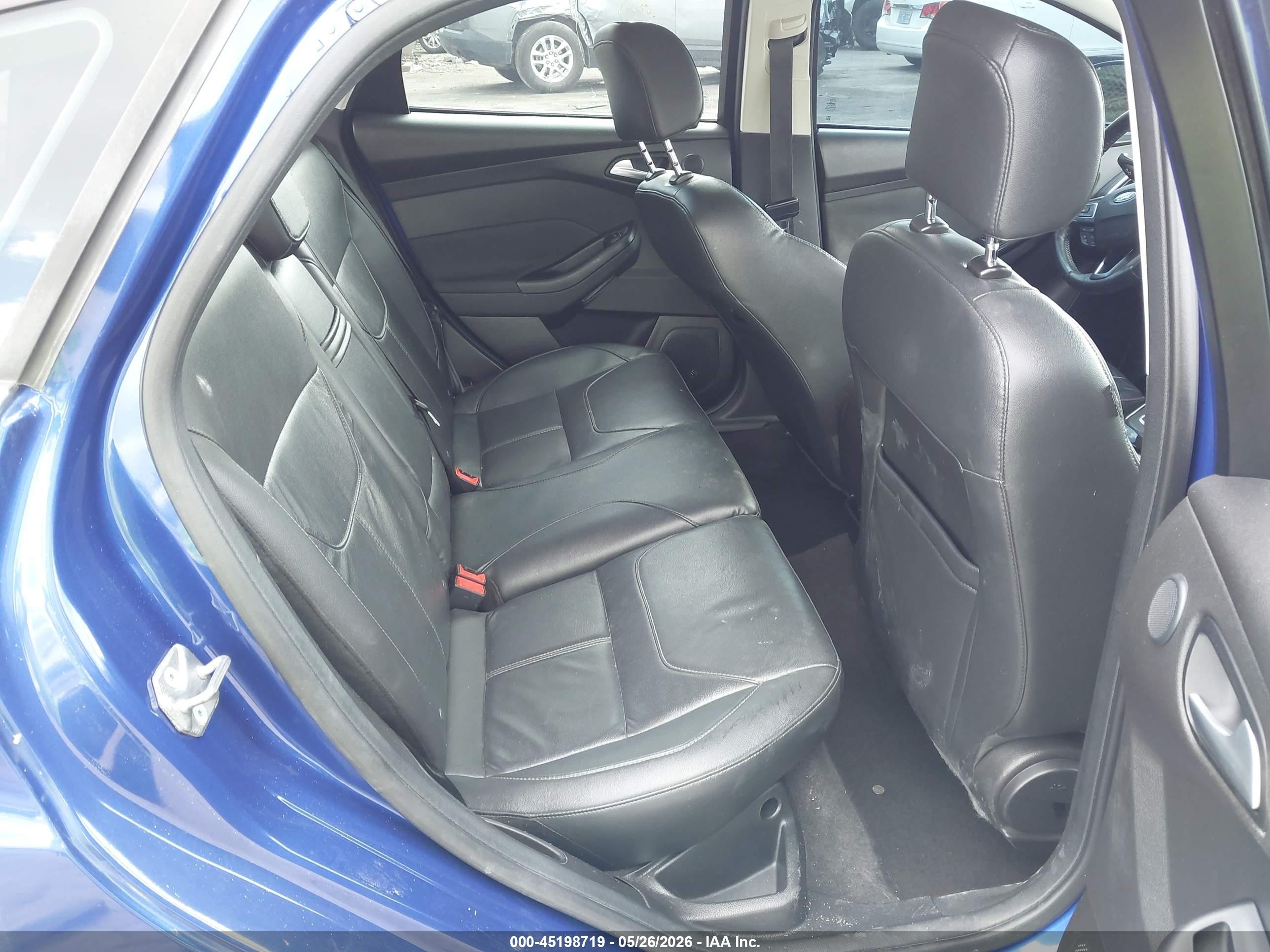 2015 Ford Focus Titanium Blue vin: 1FADP3N24FL339589