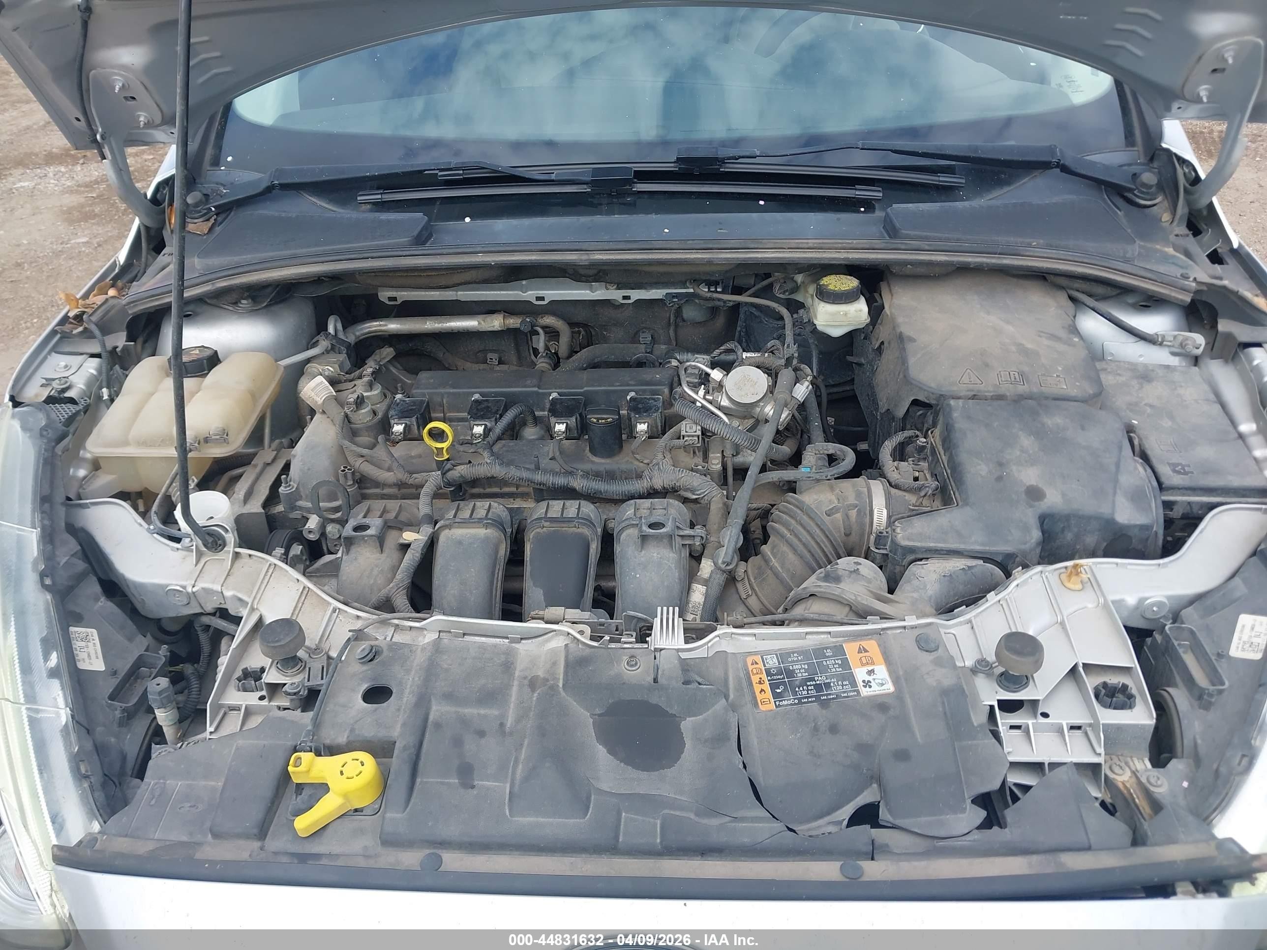 2017 Ford Focus Titanium Серебряный vin: 1FADP3N24HL268526