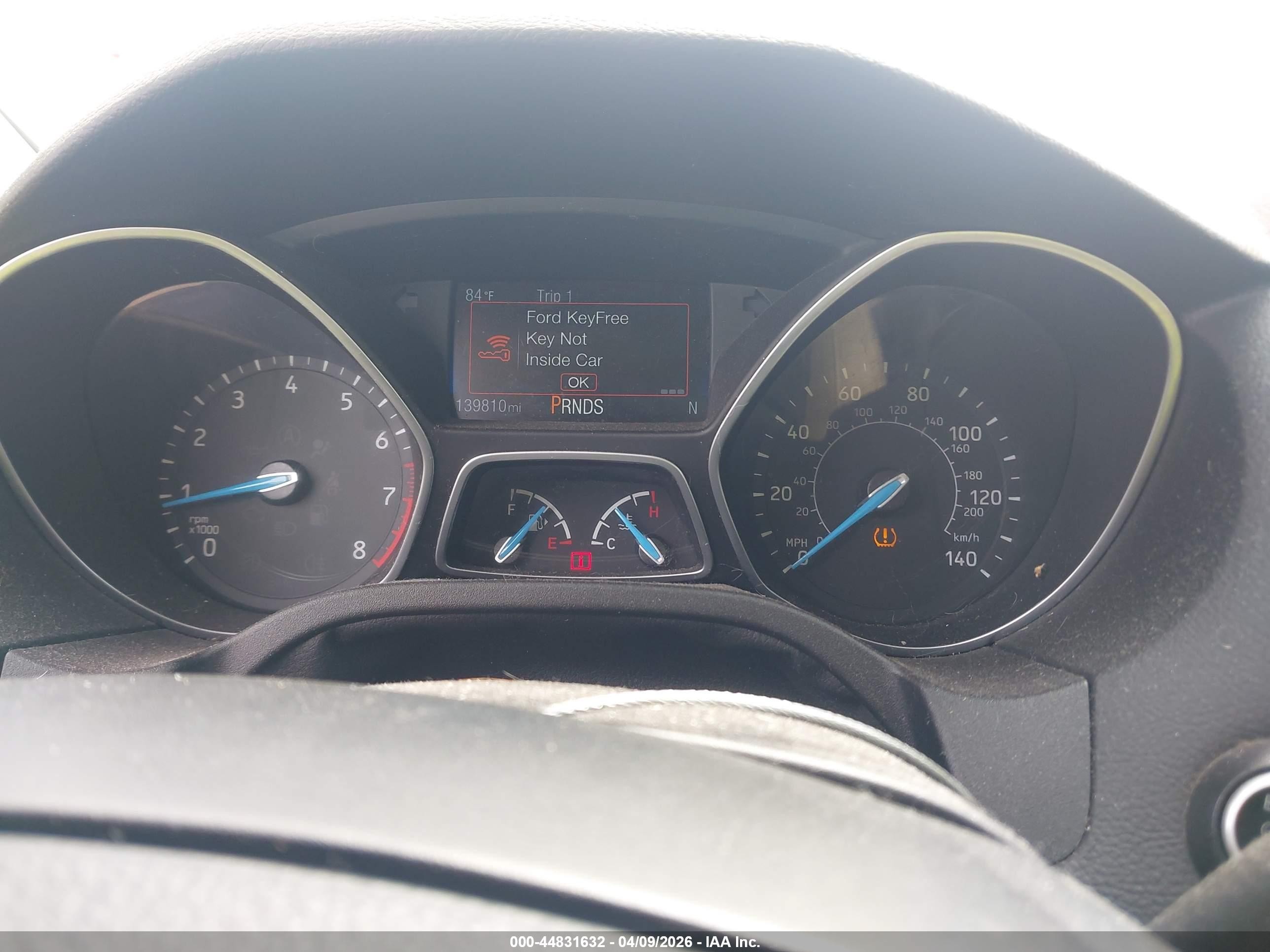 2017 Ford Focus Titanium Серебряный vin: 1FADP3N24HL268526