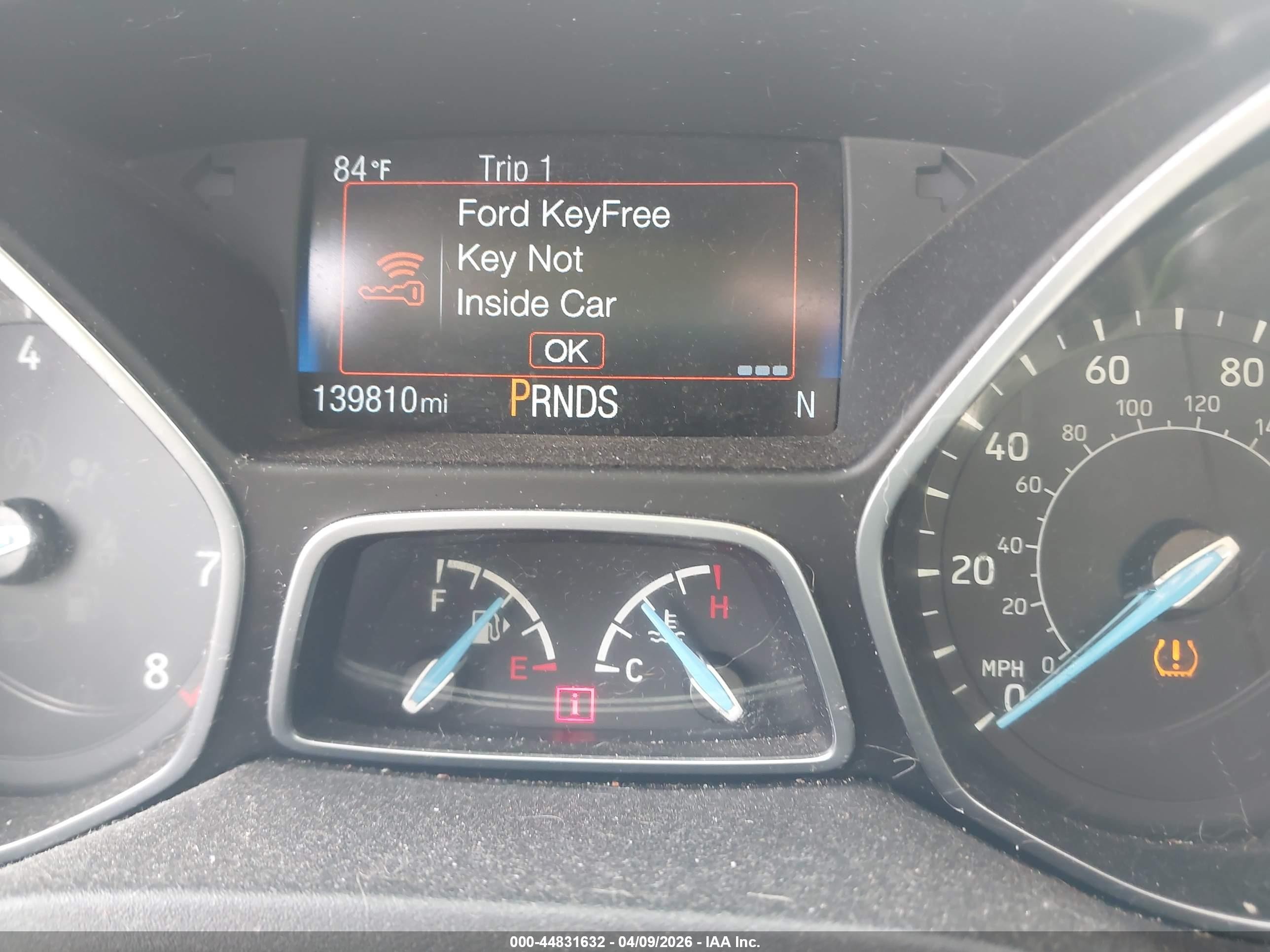 2017 Ford Focus Titanium Серебряный vin: 1FADP3N24HL268526