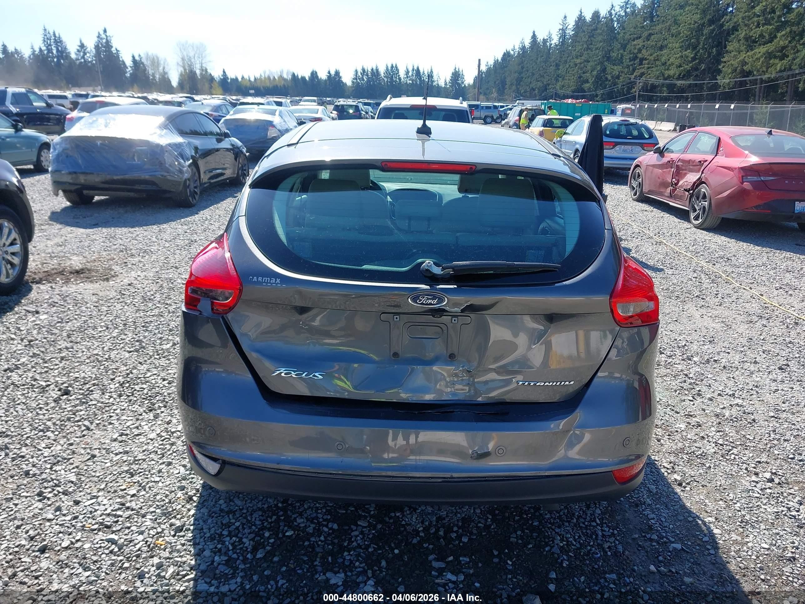 2017 Ford Focus Titanium Gray vin: 1FADP3N24HL279171