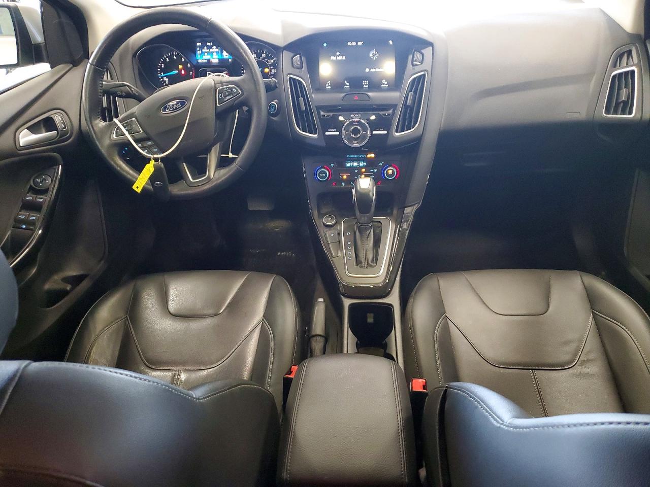 2017 Ford Focus Titanium Beige vin: 1FADP3N24HL310449