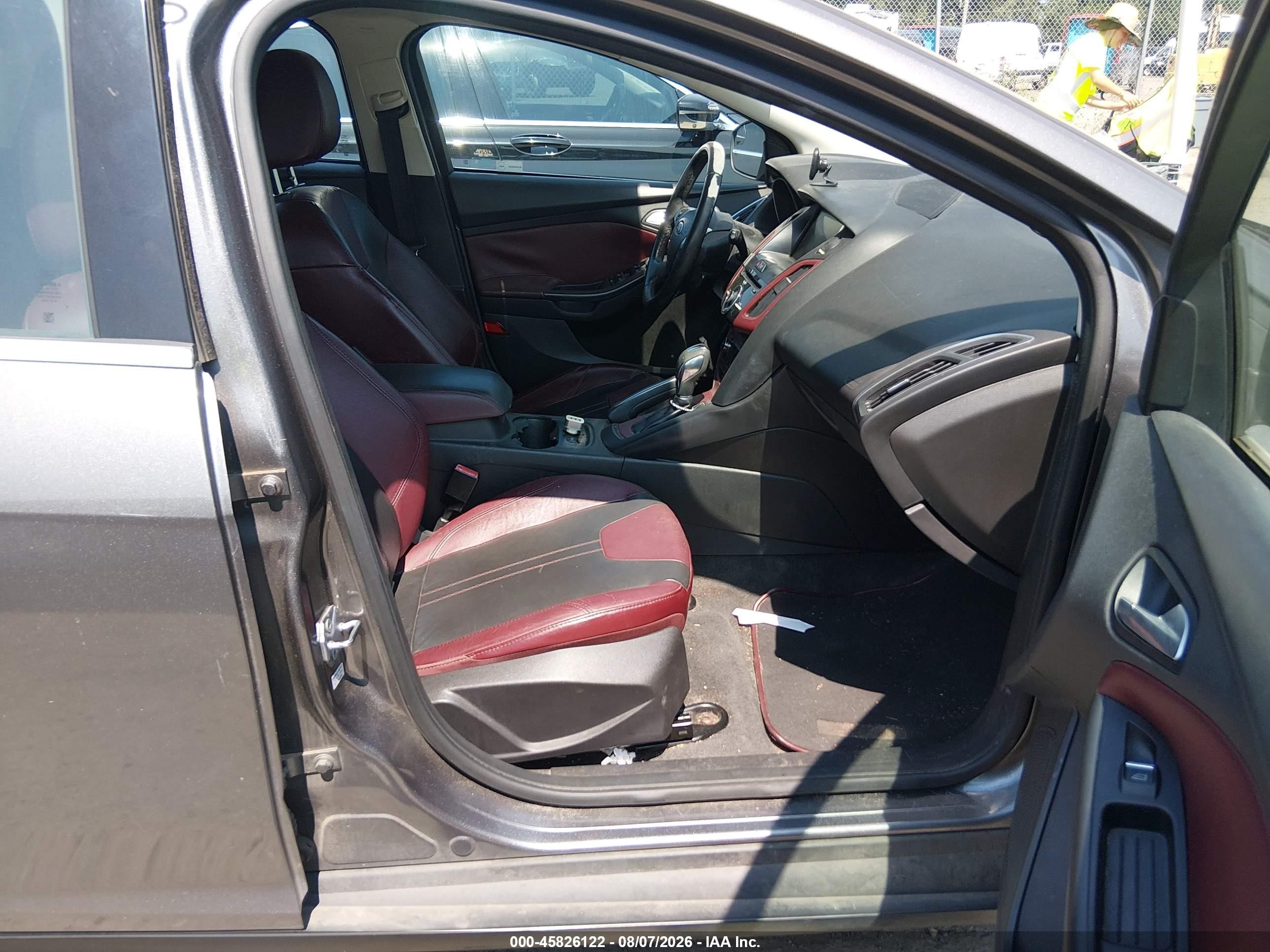 2013 Ford Focus Titanium Серый vin: 1FADP3N25DL112490