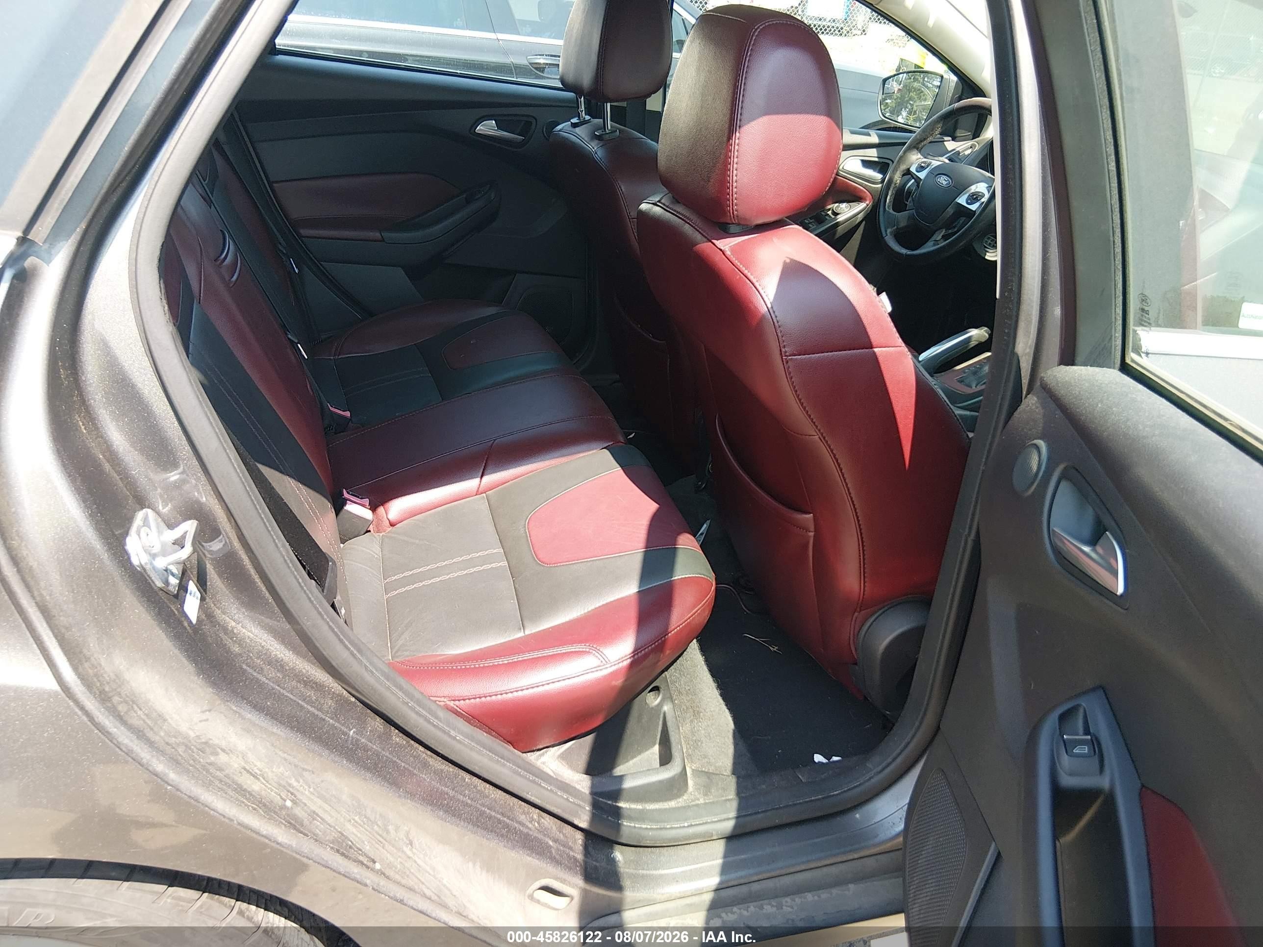 2013 Ford Focus Titanium Серый vin: 1FADP3N25DL112490