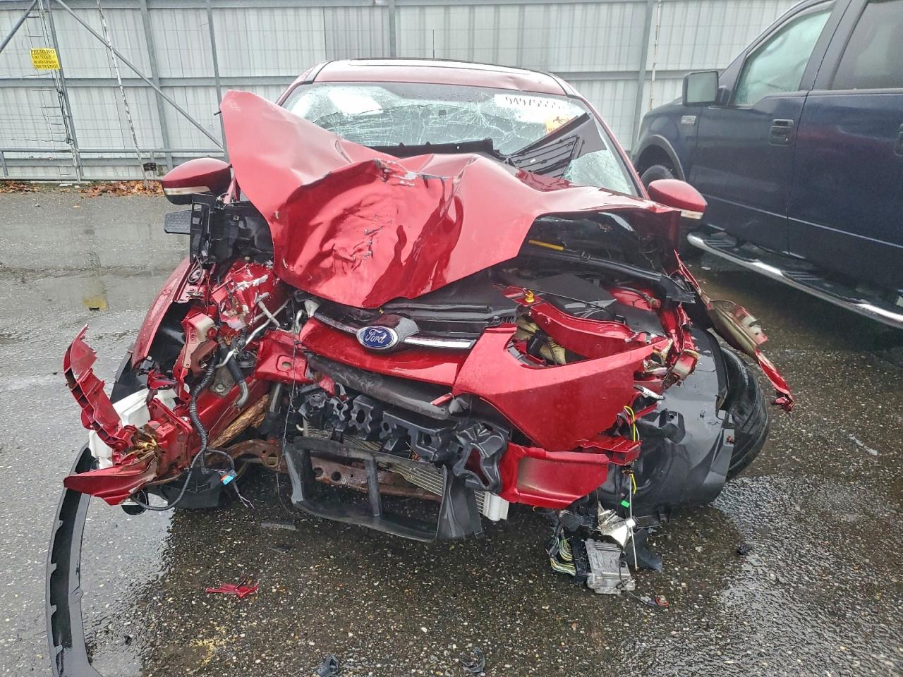 2013 Ford Focus Titanium Red vin: 1FADP3N25DL175783