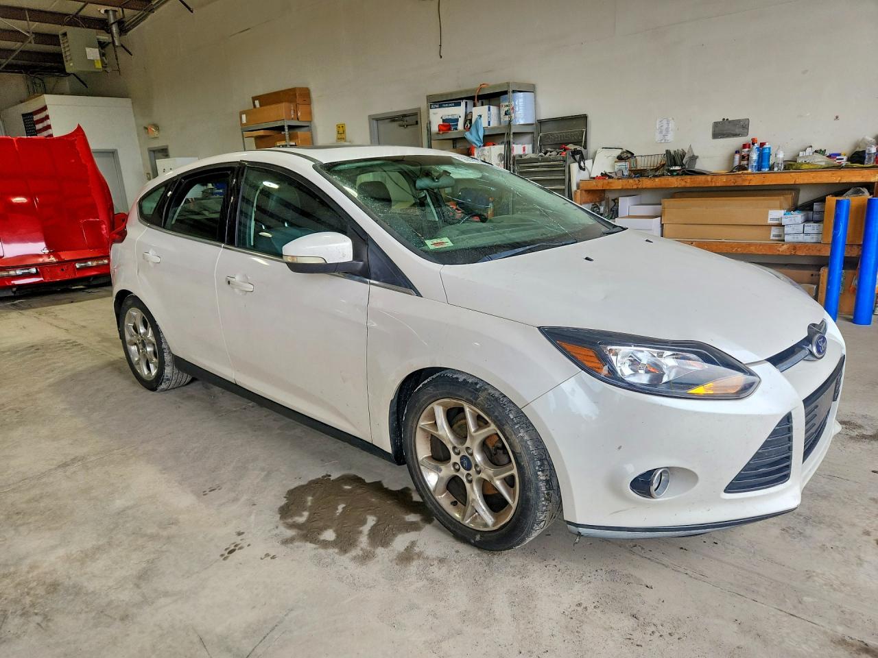 2014 Ford Focus Titanium White vin: 1FADP3N25EL458346