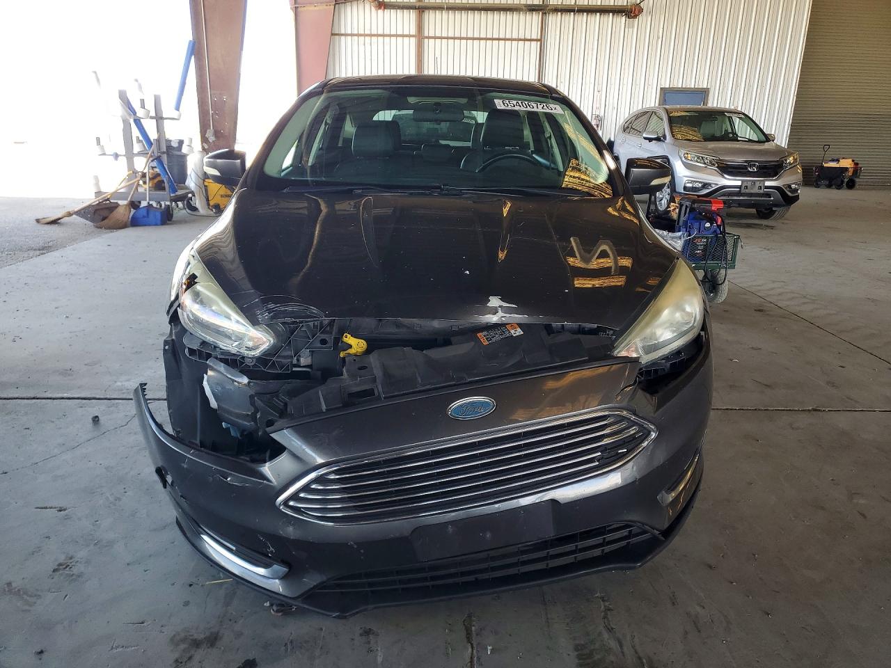 2015 Ford Focus Titanium Gray vin: 1FADP3N25FL269682