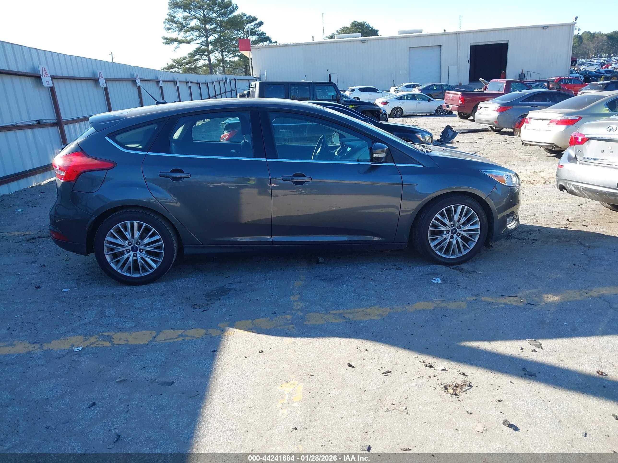 2018 Ford Focus Titanium Gray vin: 1FADP3N25JL242765