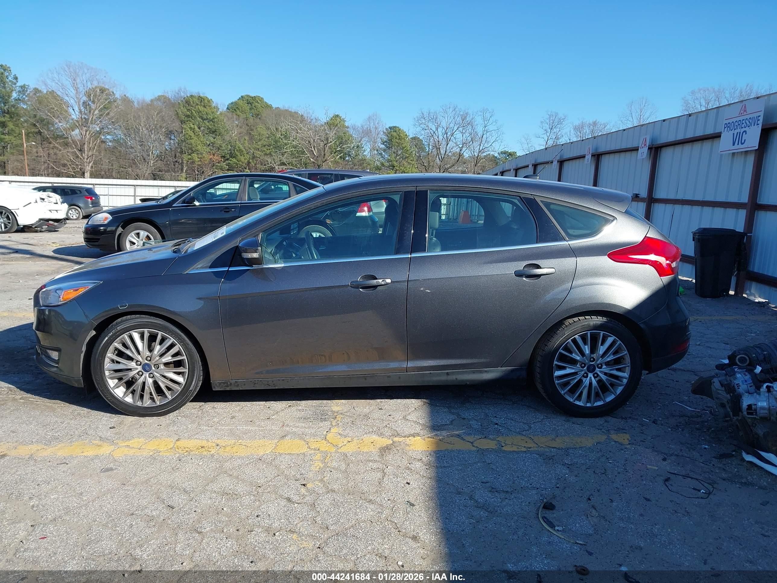 2018 Ford Focus Titanium Gray vin: 1FADP3N25JL242765