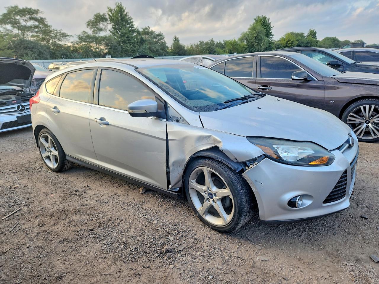 2013 Ford Focus Titanium Silver vin: 1FADP3N26DL157731