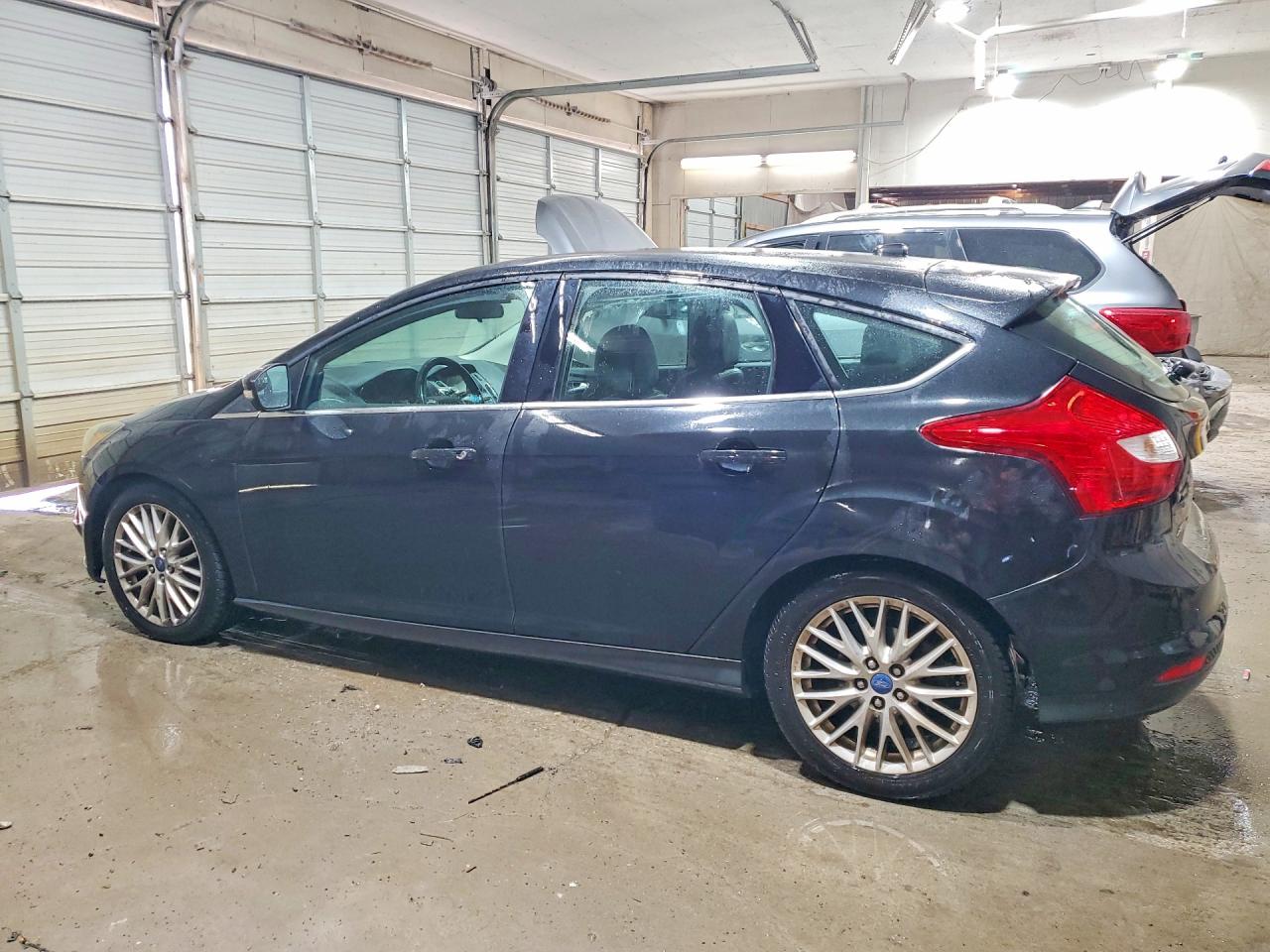 2014 Ford Focus Titanium Black vin: 1FADP3N26EL121796