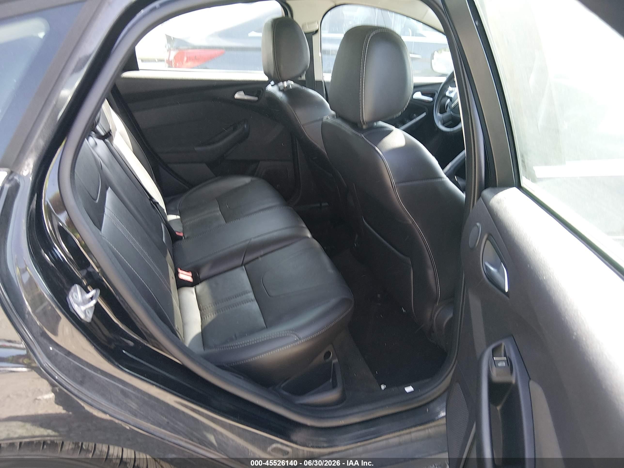2014 Ford Focus Titanium Черный vin: 1FADP3N26EL293620