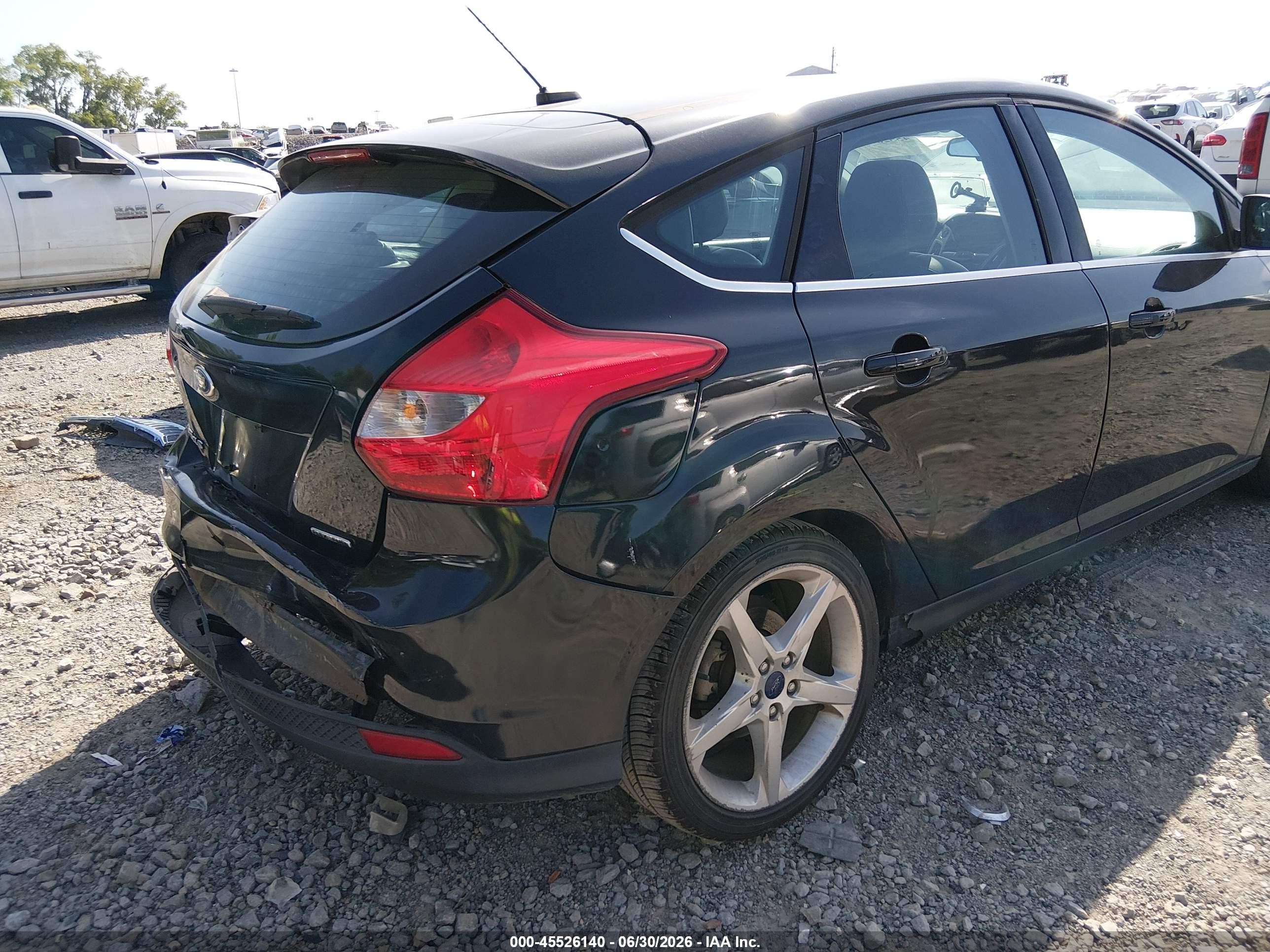 2014 Ford Focus Titanium Черный vin: 1FADP3N26EL293620