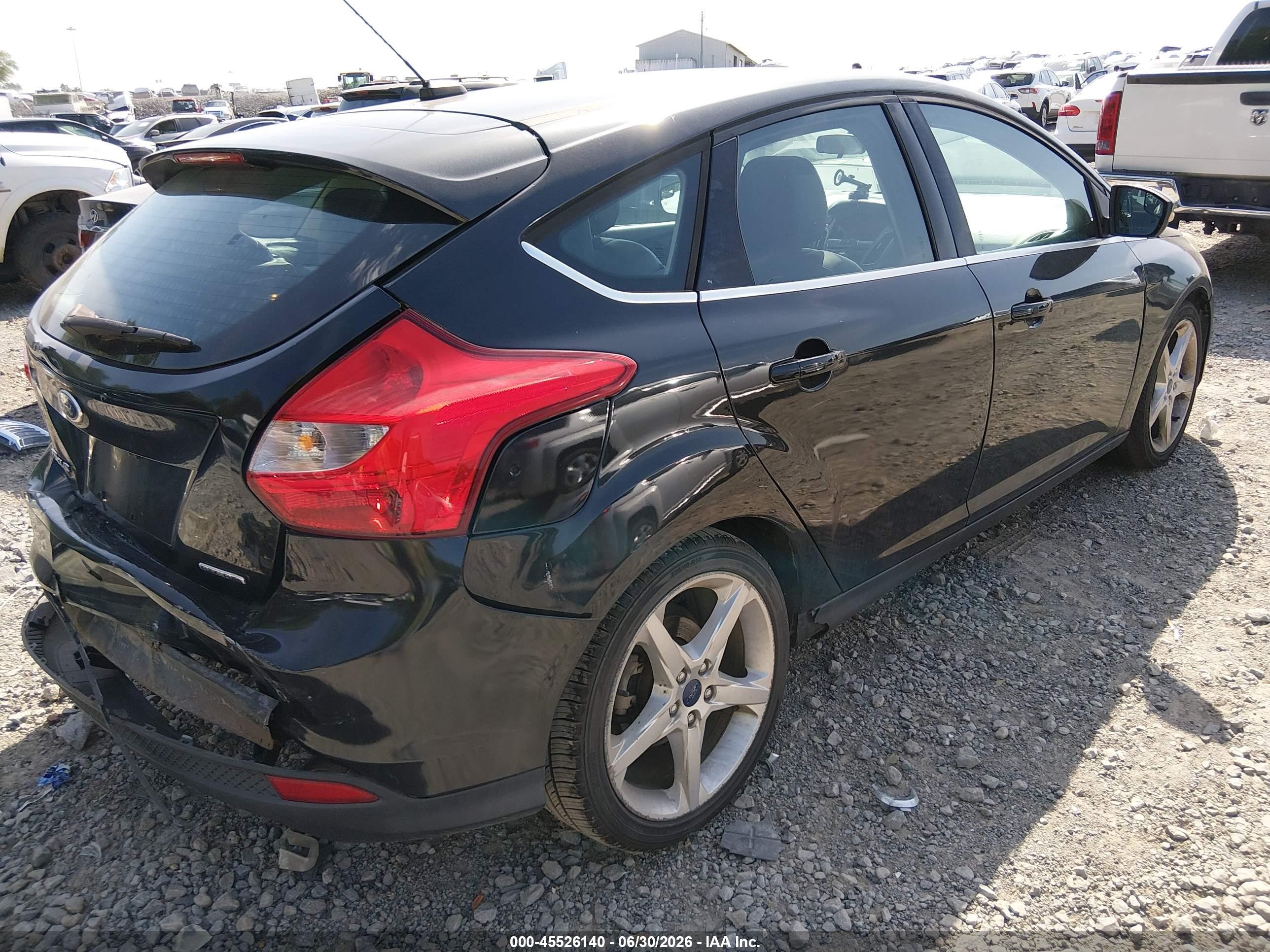 2014 Ford Focus Titanium Черный vin: 1FADP3N26EL293620