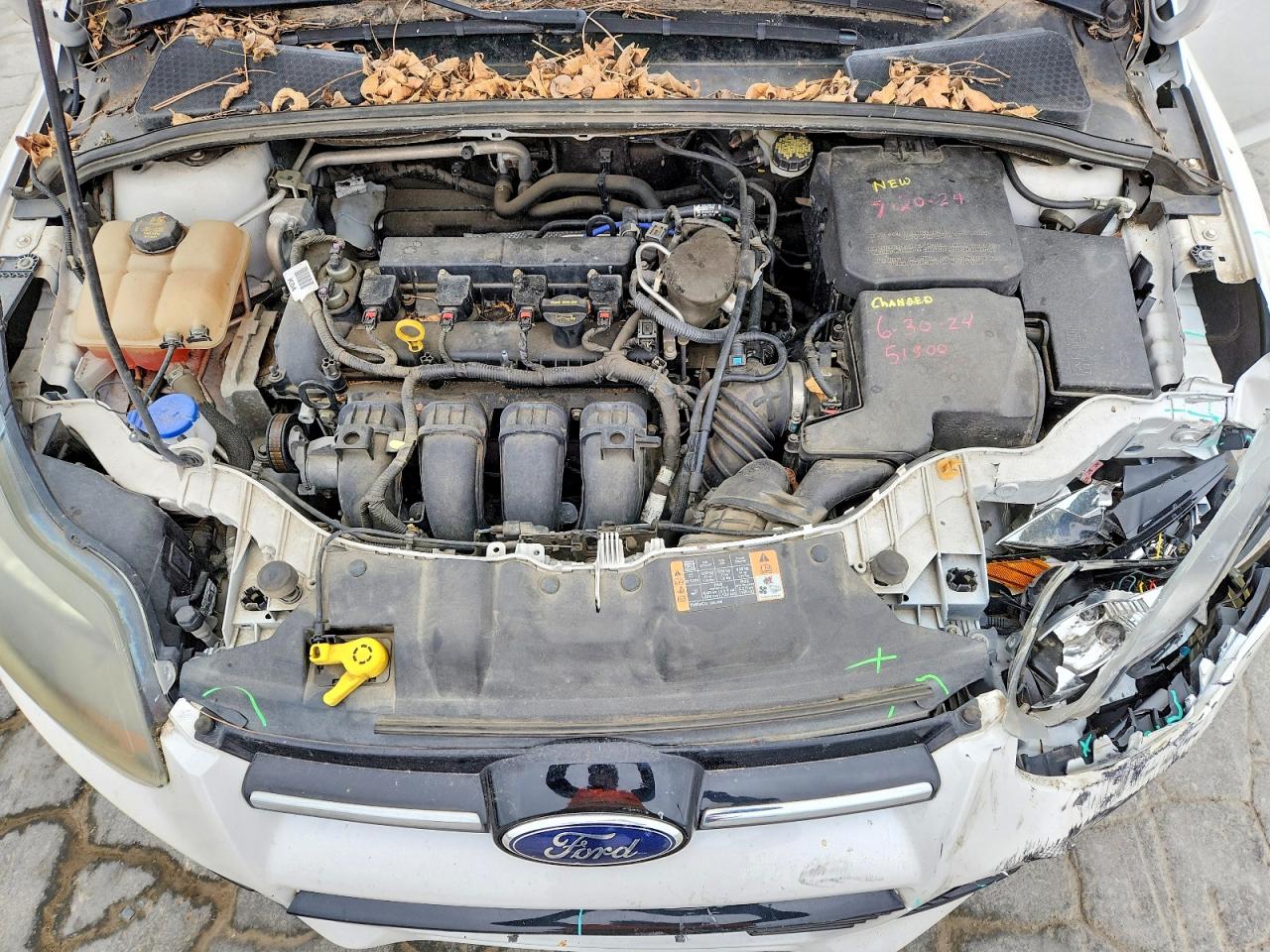 2014 Ford Focus Titanium White vin: 1FADP3N26EL299563
