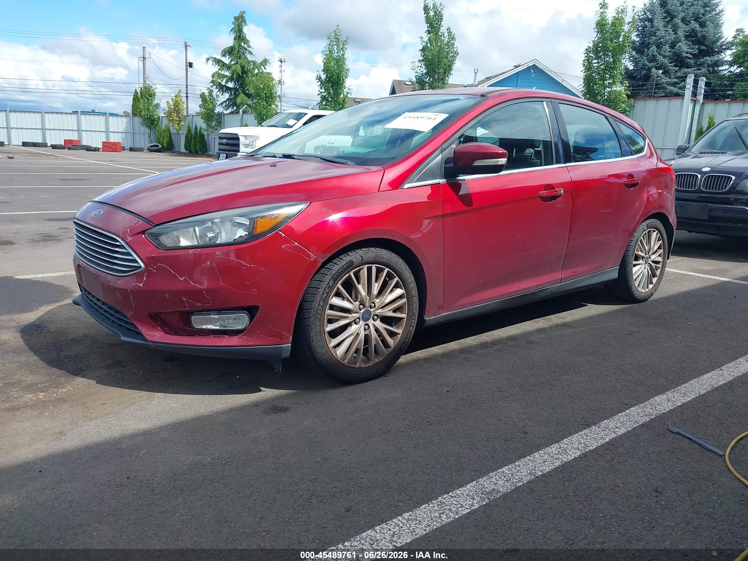 2015 Ford Focus Titanium Red vin: 1FADP3N26FL315293