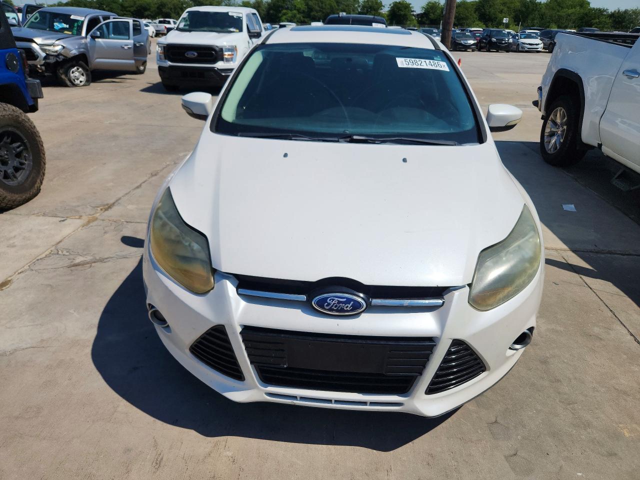 2013 Ford Focus Titanium White vin: 1FADP3N27DL108697