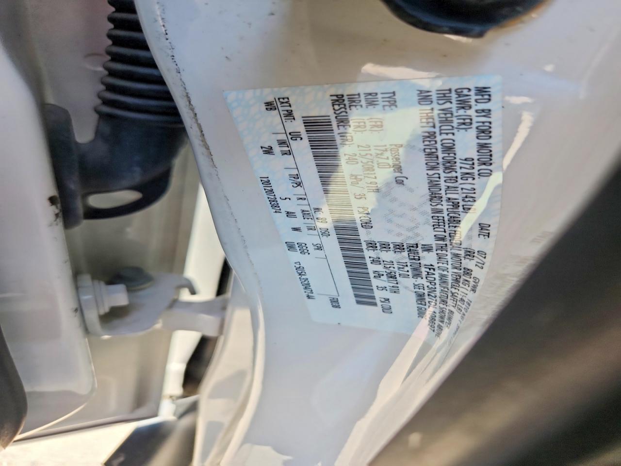 2013 Ford Focus Titanium White vin: 1FADP3N27DL108697