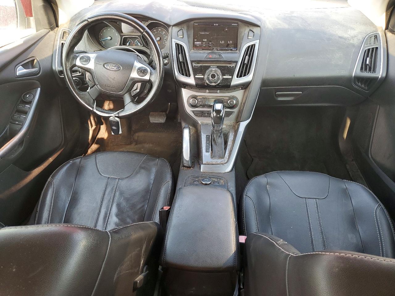 2013 Ford Focus Titanium Burgundy vin: 1FADP3N27DL151033
