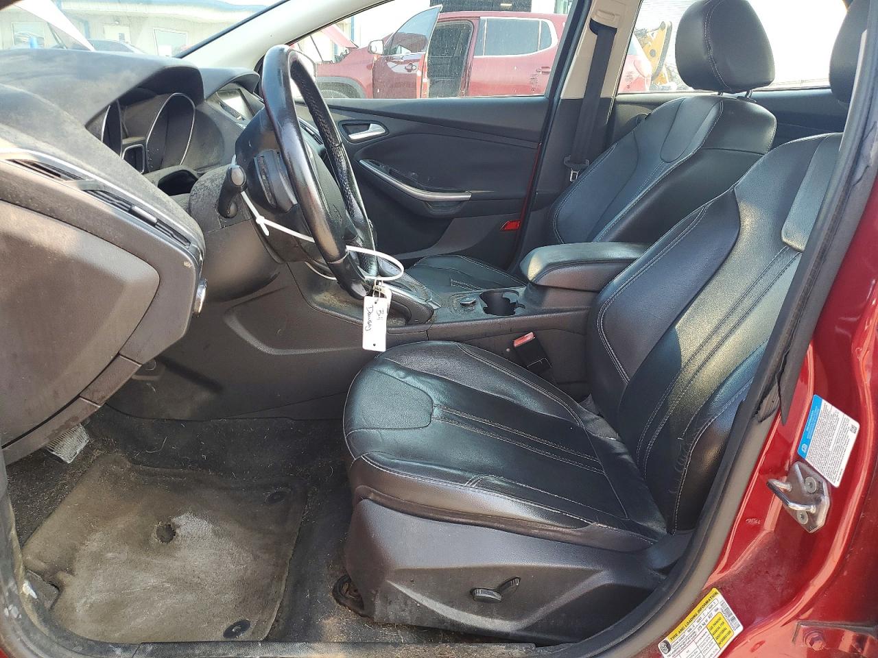 2013 Ford Focus Titanium Burgundy vin: 1FADP3N27DL151033