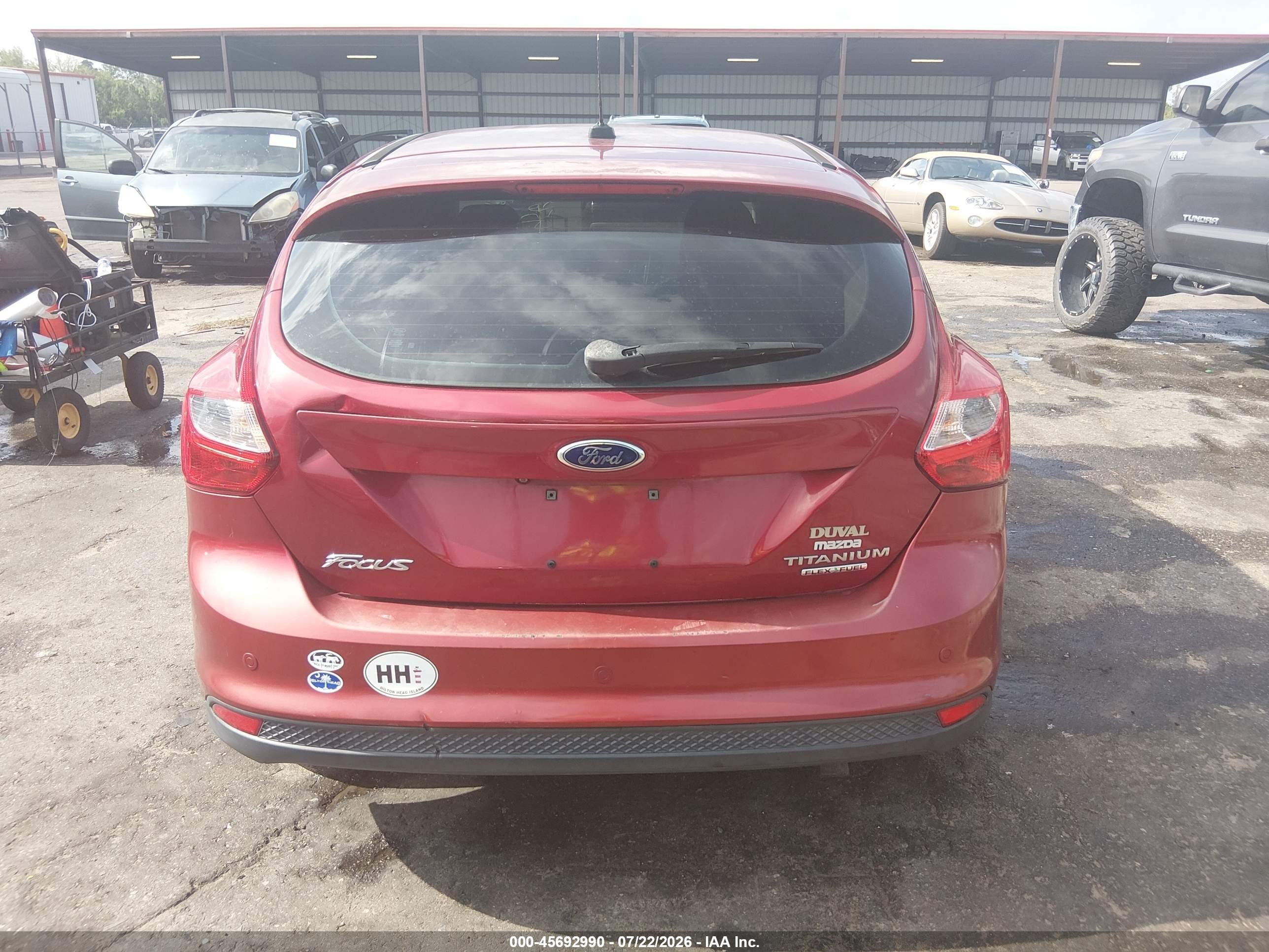 2014 Ford Focus Titanium Red vin: 1FADP3N27EL104473