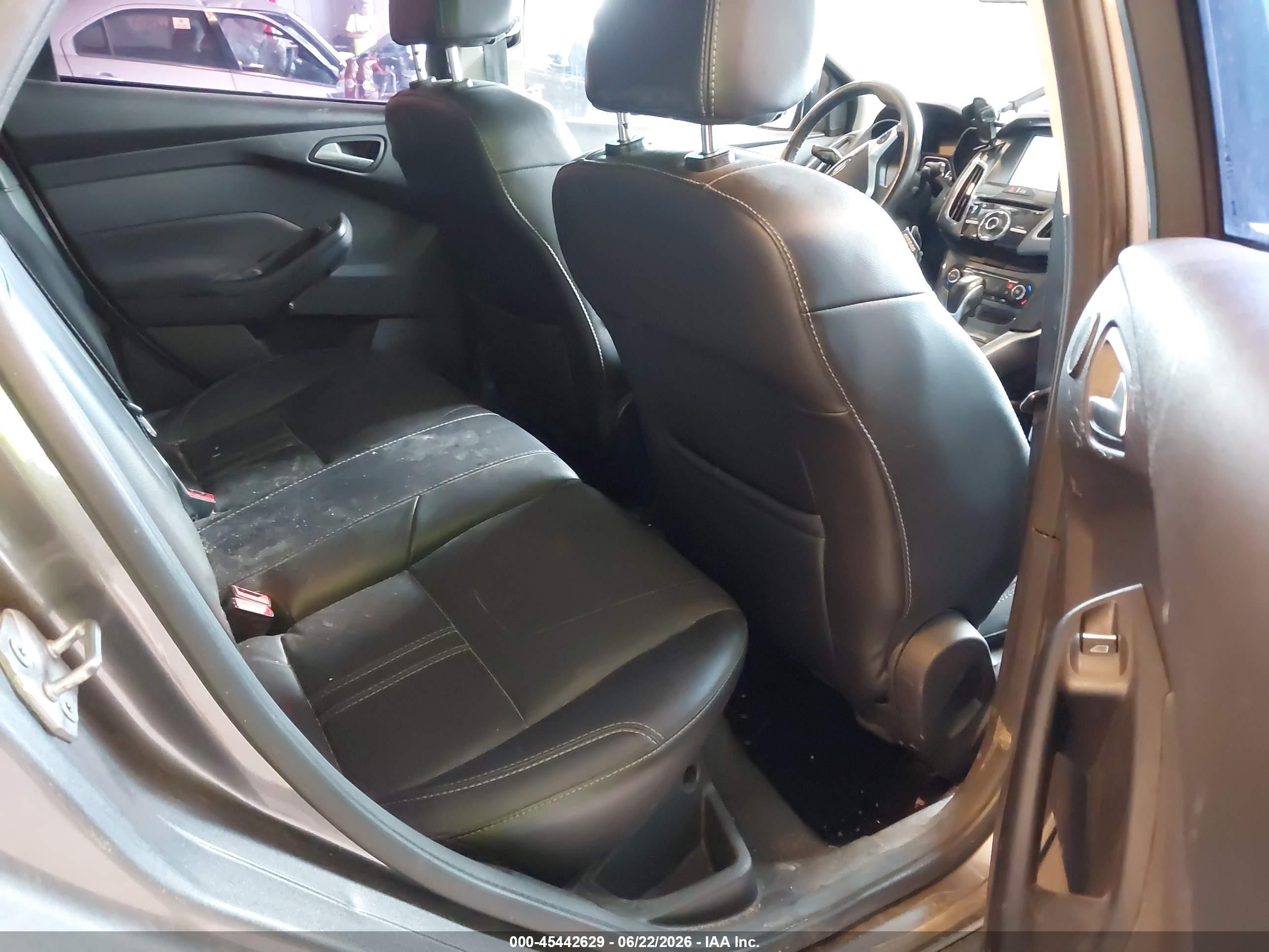 2014 Ford Focus Titanium Gray vin: 1FADP3N27EL154998