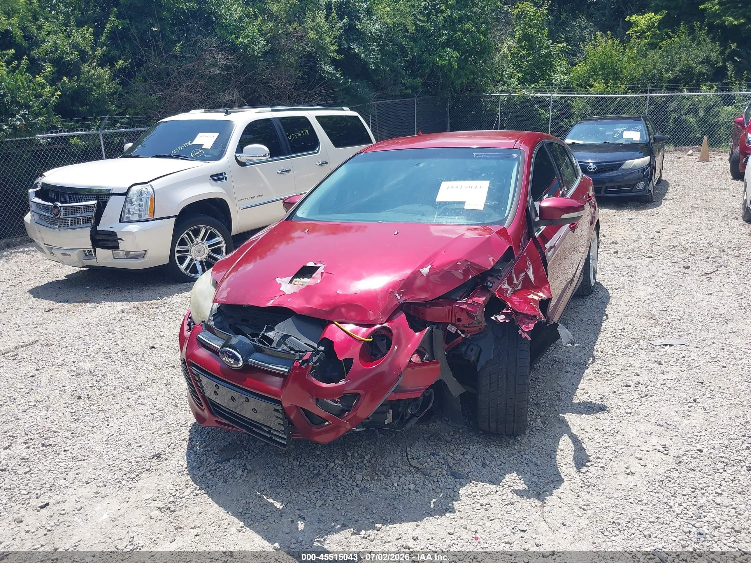 2014 Ford Focus Titanium Maroon vin: 1FADP3N27EL183725