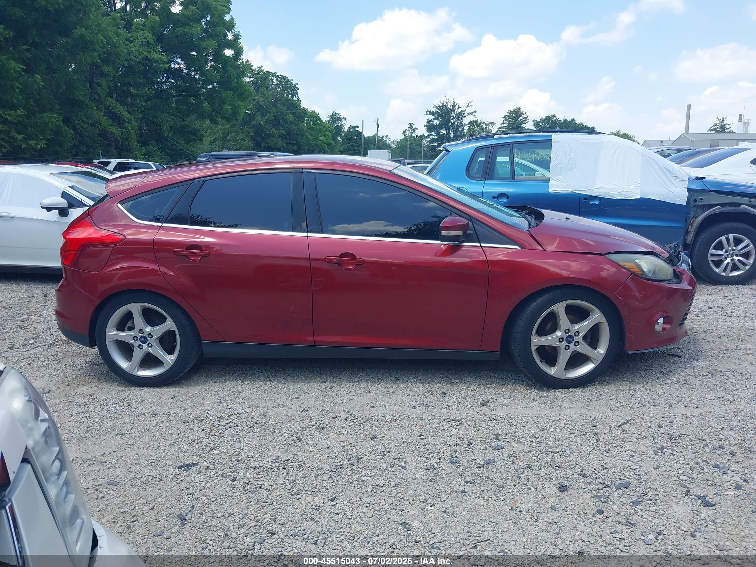 2014 Ford Focus Titanium Maroon vin: 1FADP3N27EL183725